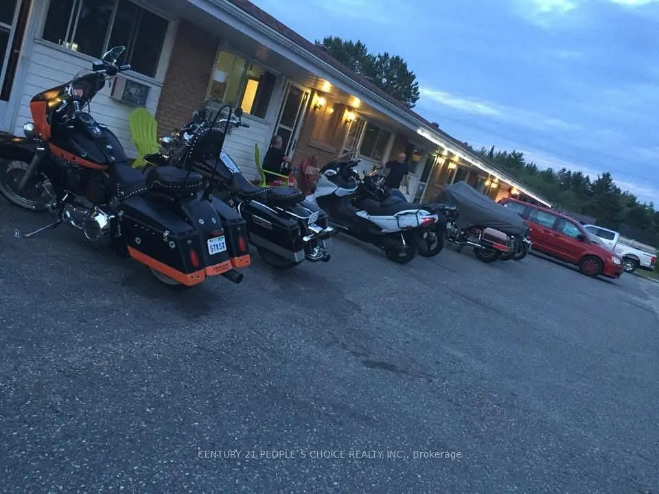 381 Hwy 17 Highway W