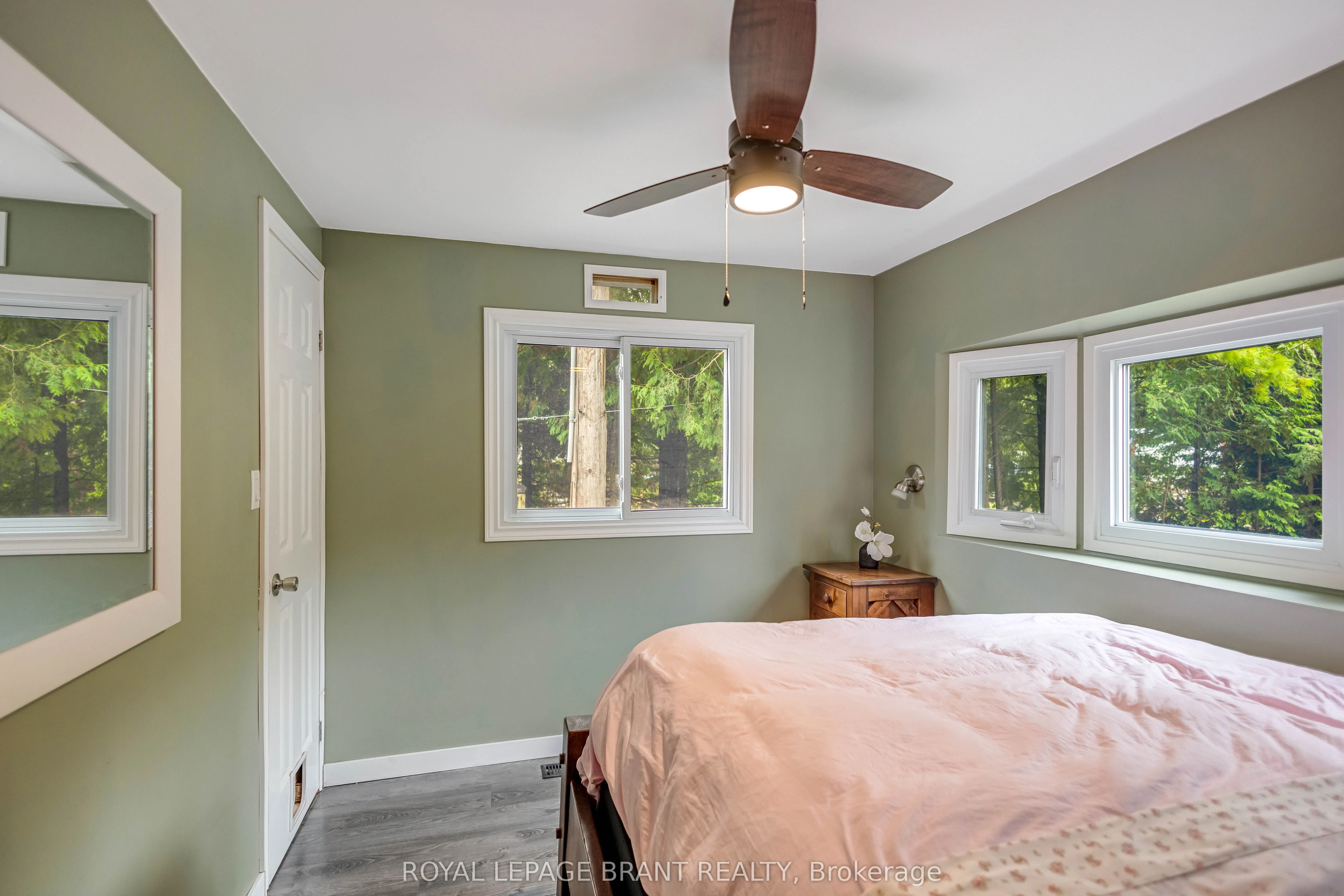 1085 10th Concession Road W