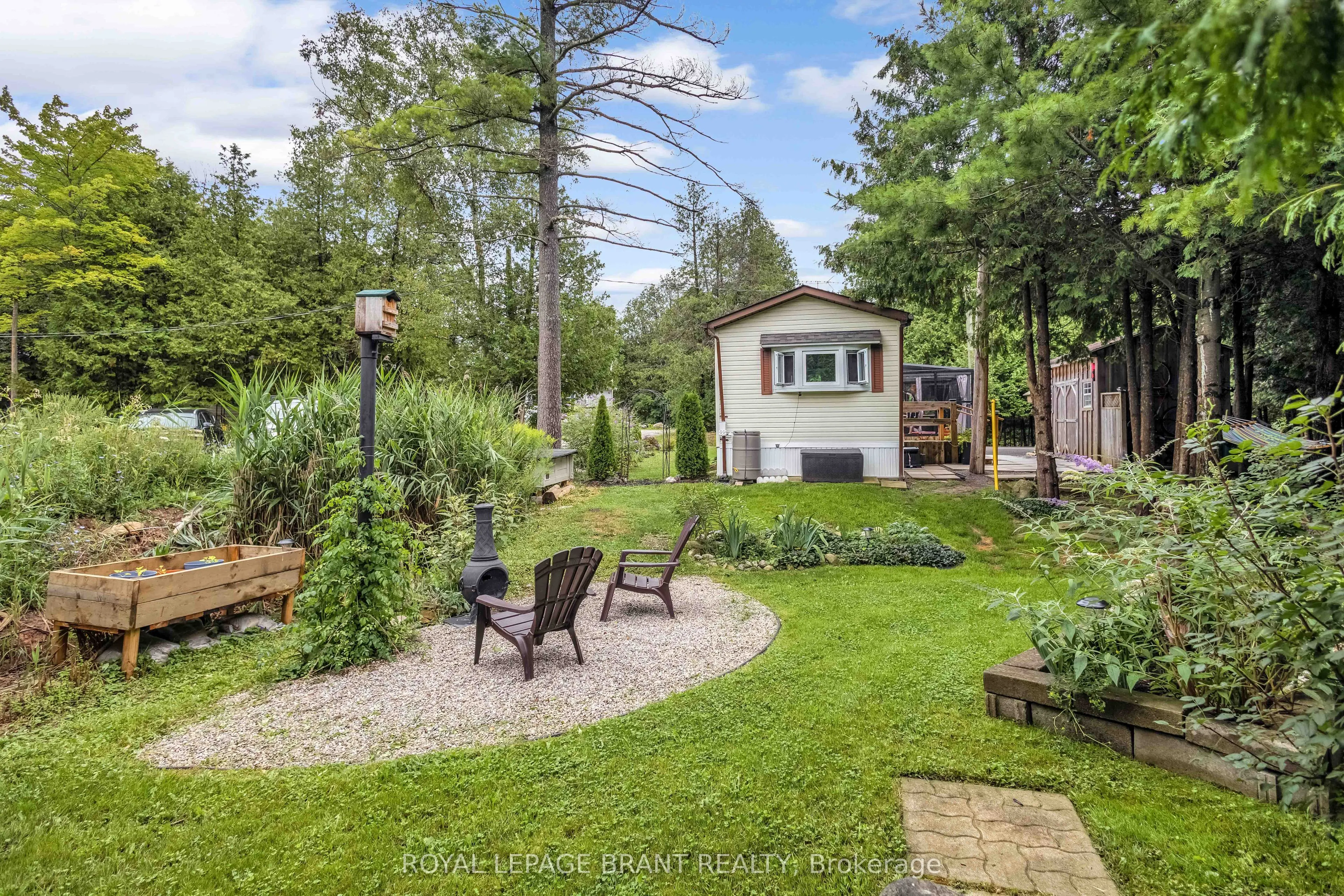 1085 10th Concession Road W