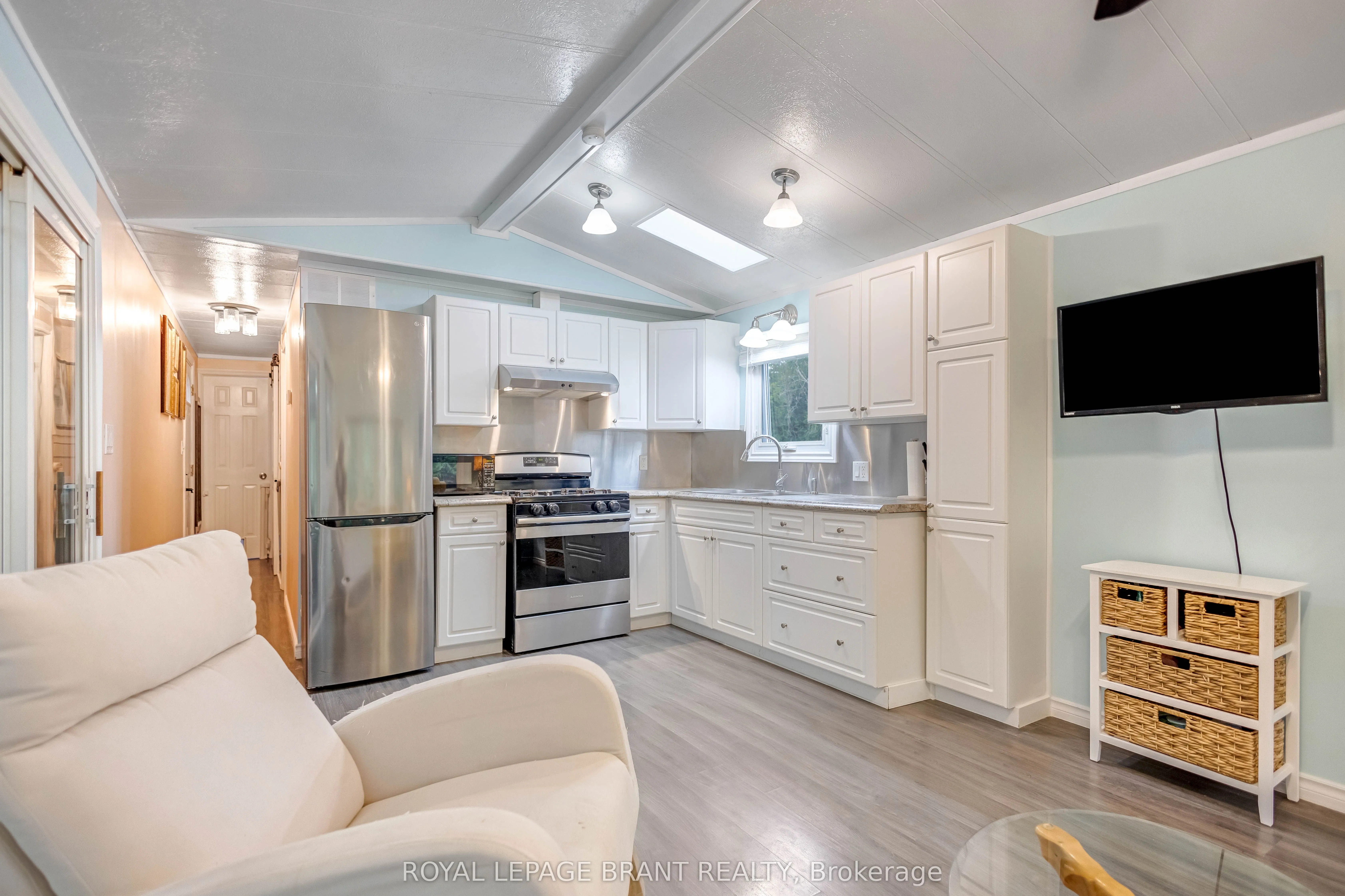 1085 10th Concession Road W