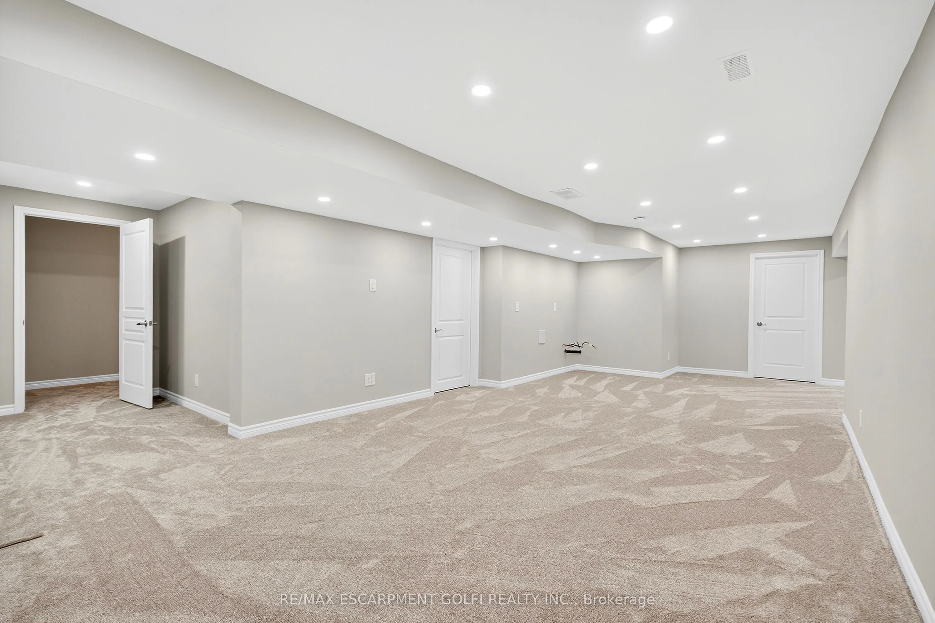 5 Gateway Avenue