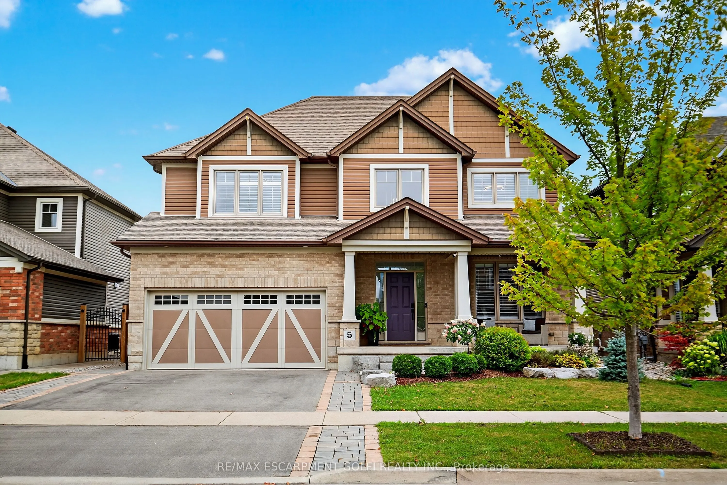 5 Gateway Avenue