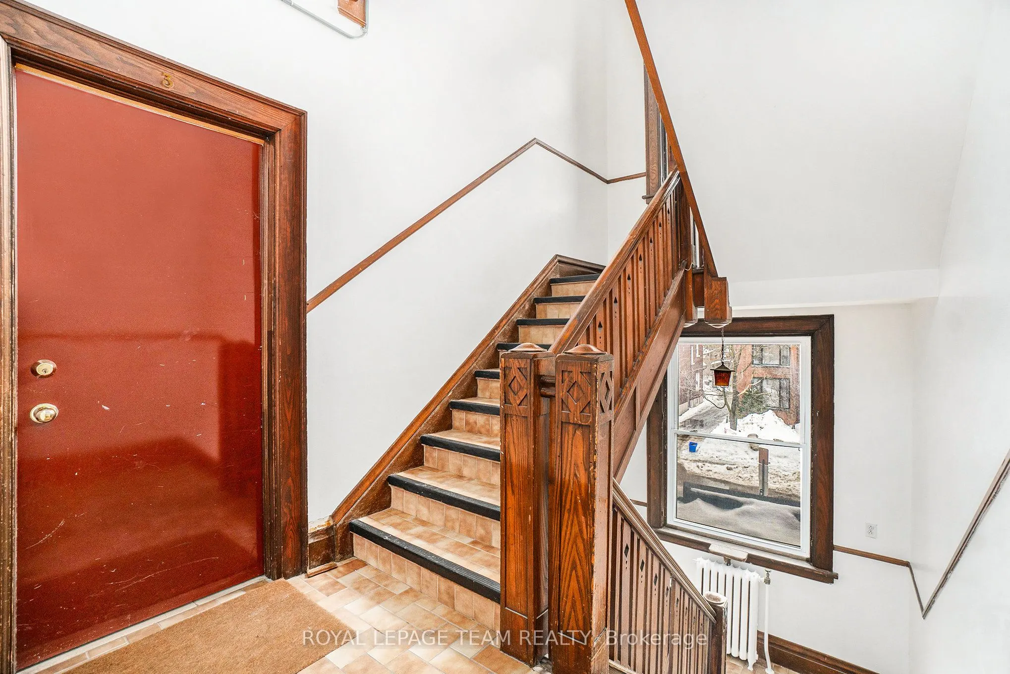 305 Waverley Street