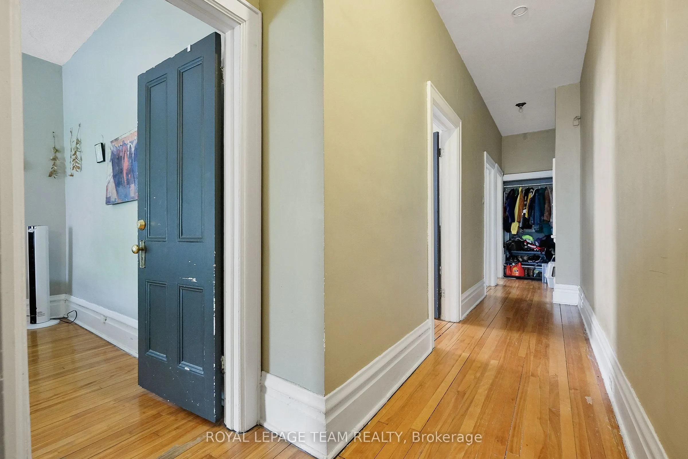 305 Waverley Street