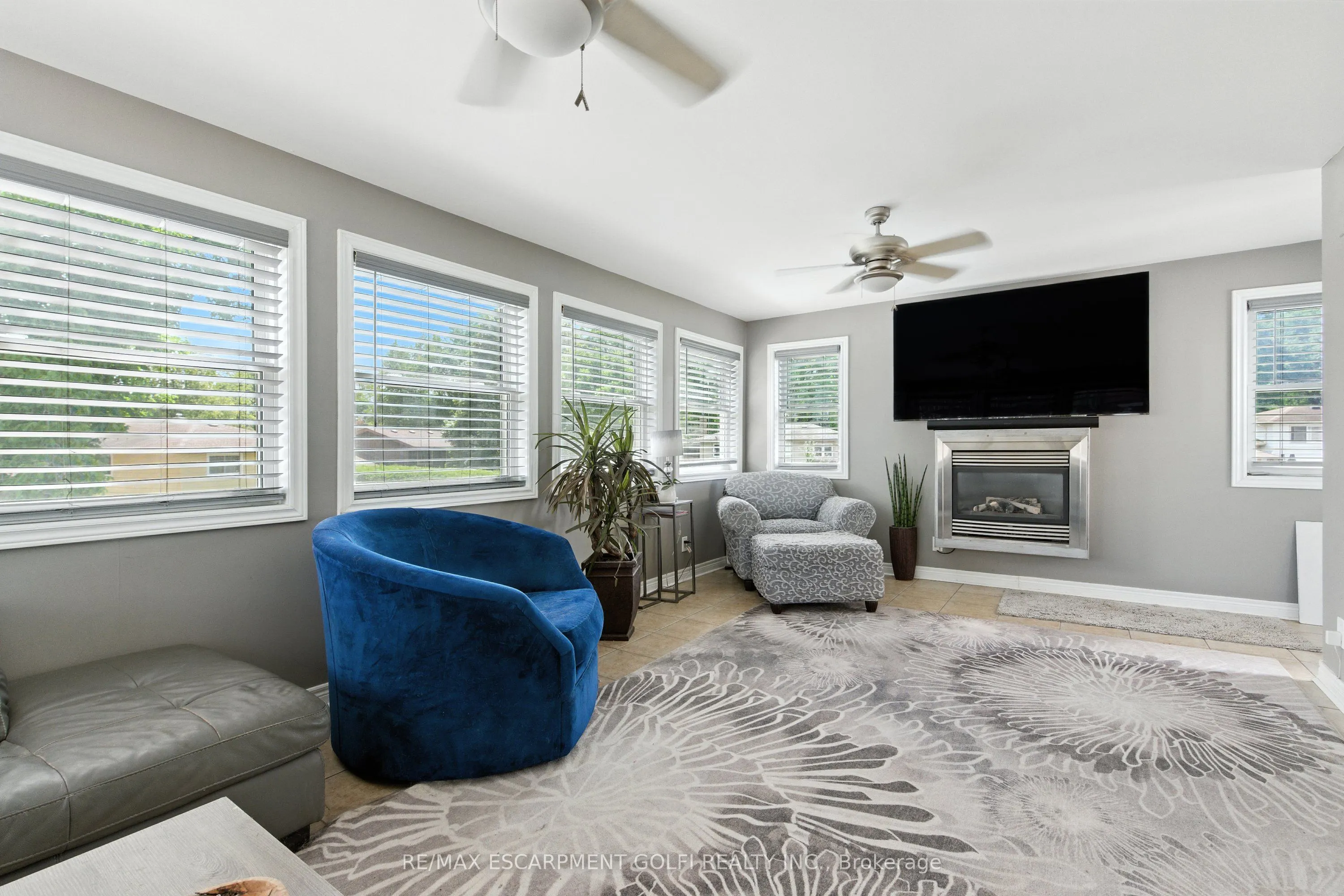 7078 ROSSEAU Place