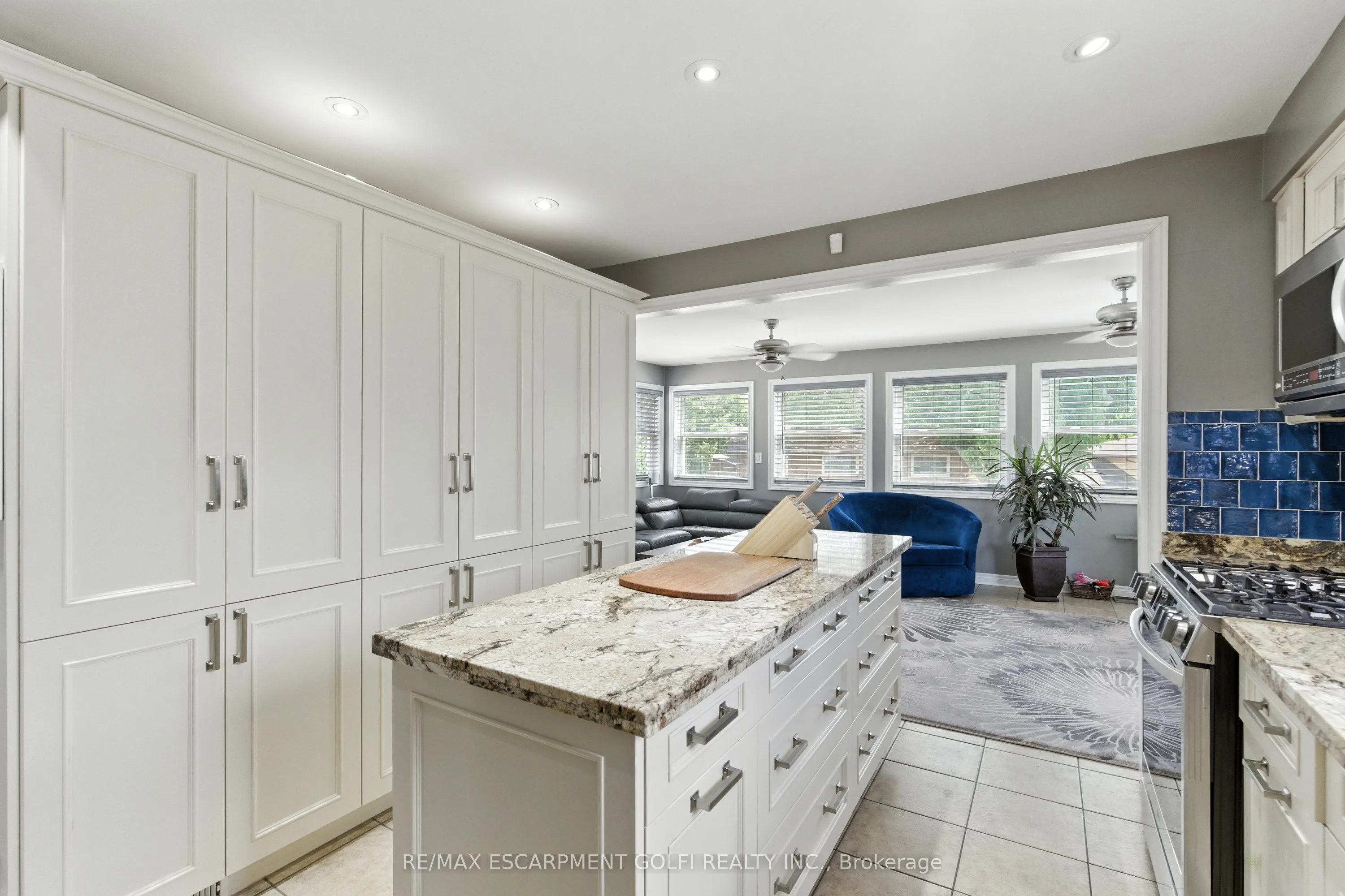 7078 ROSSEAU Place
