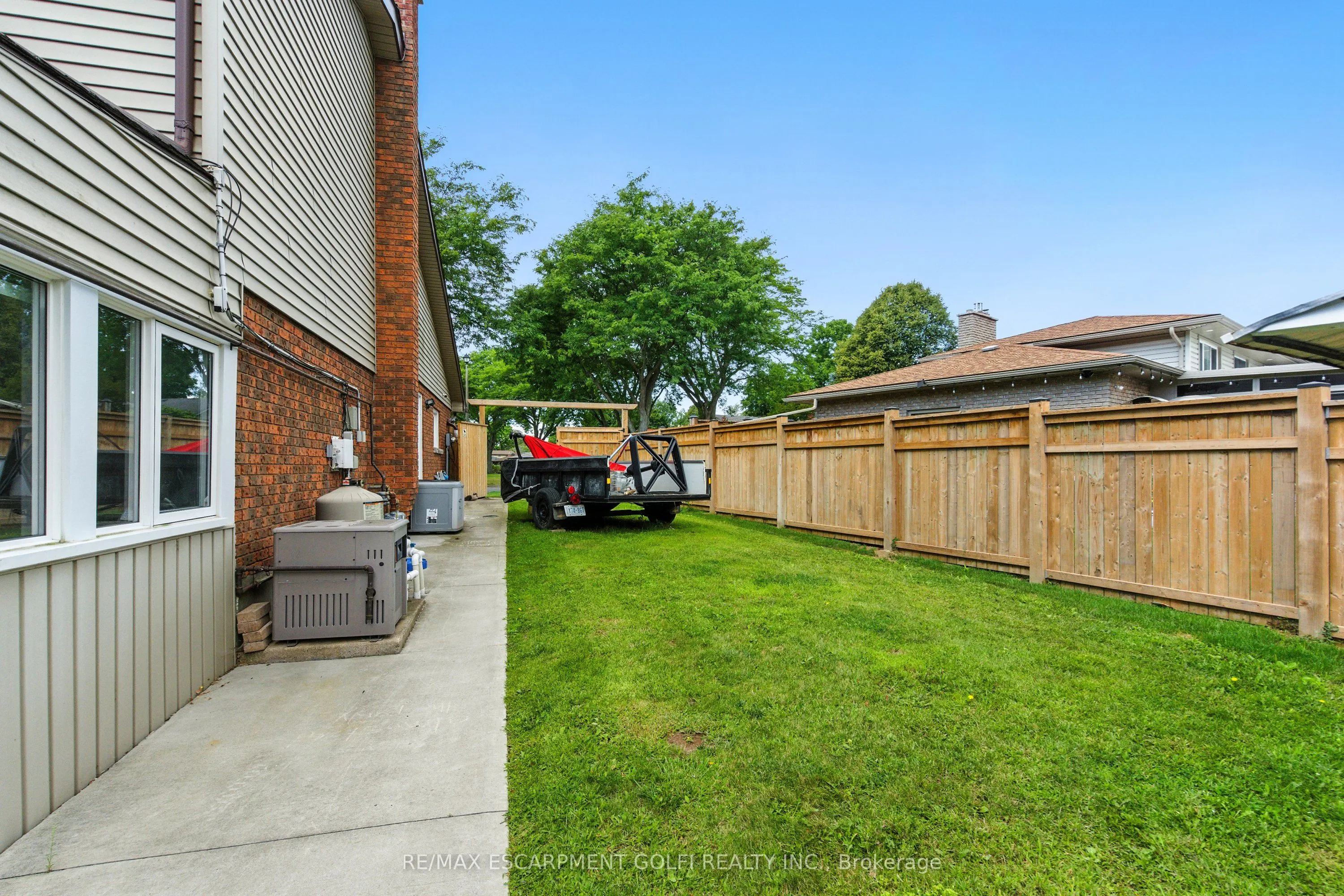 7078 ROSSEAU Place