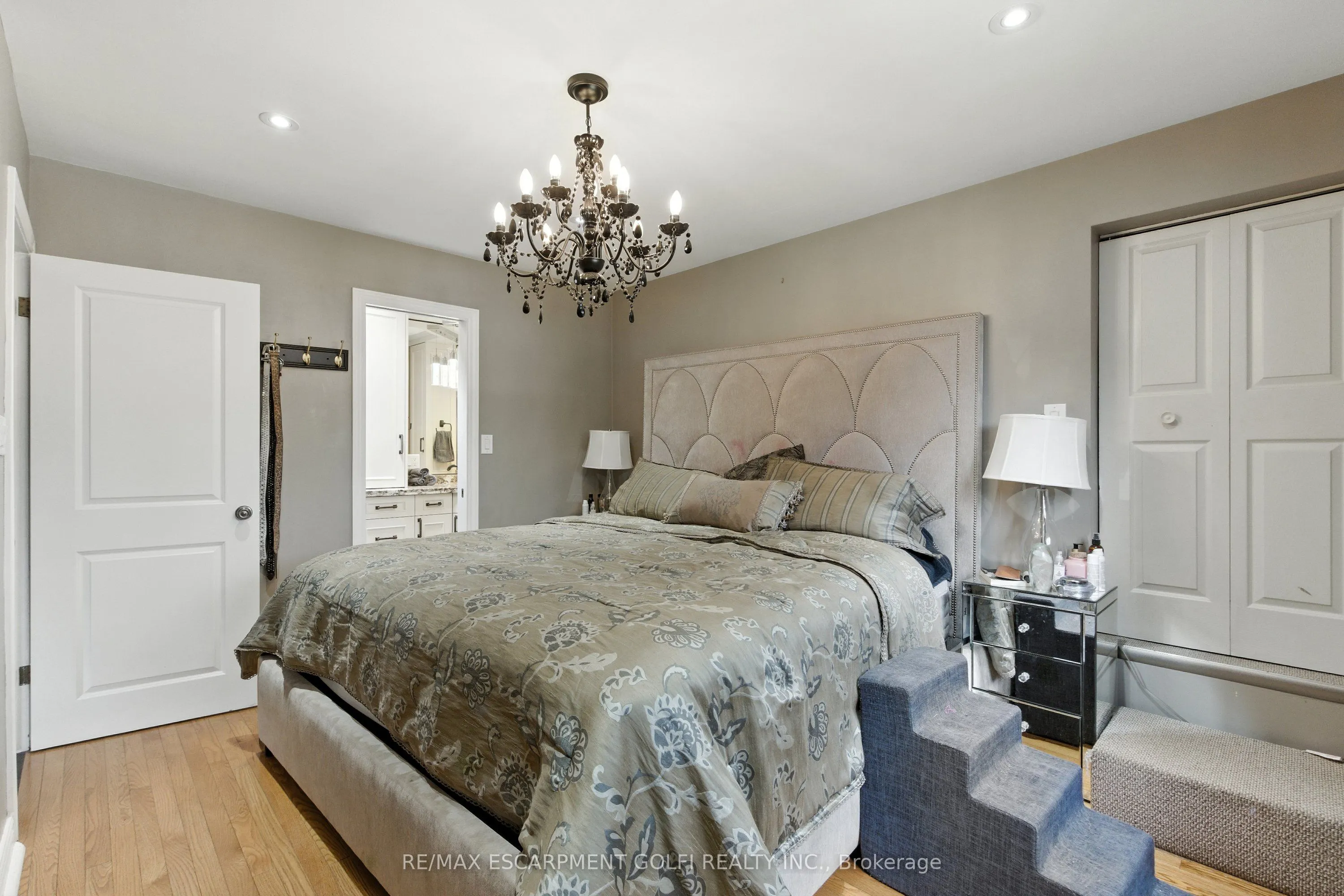 7078 ROSSEAU Place