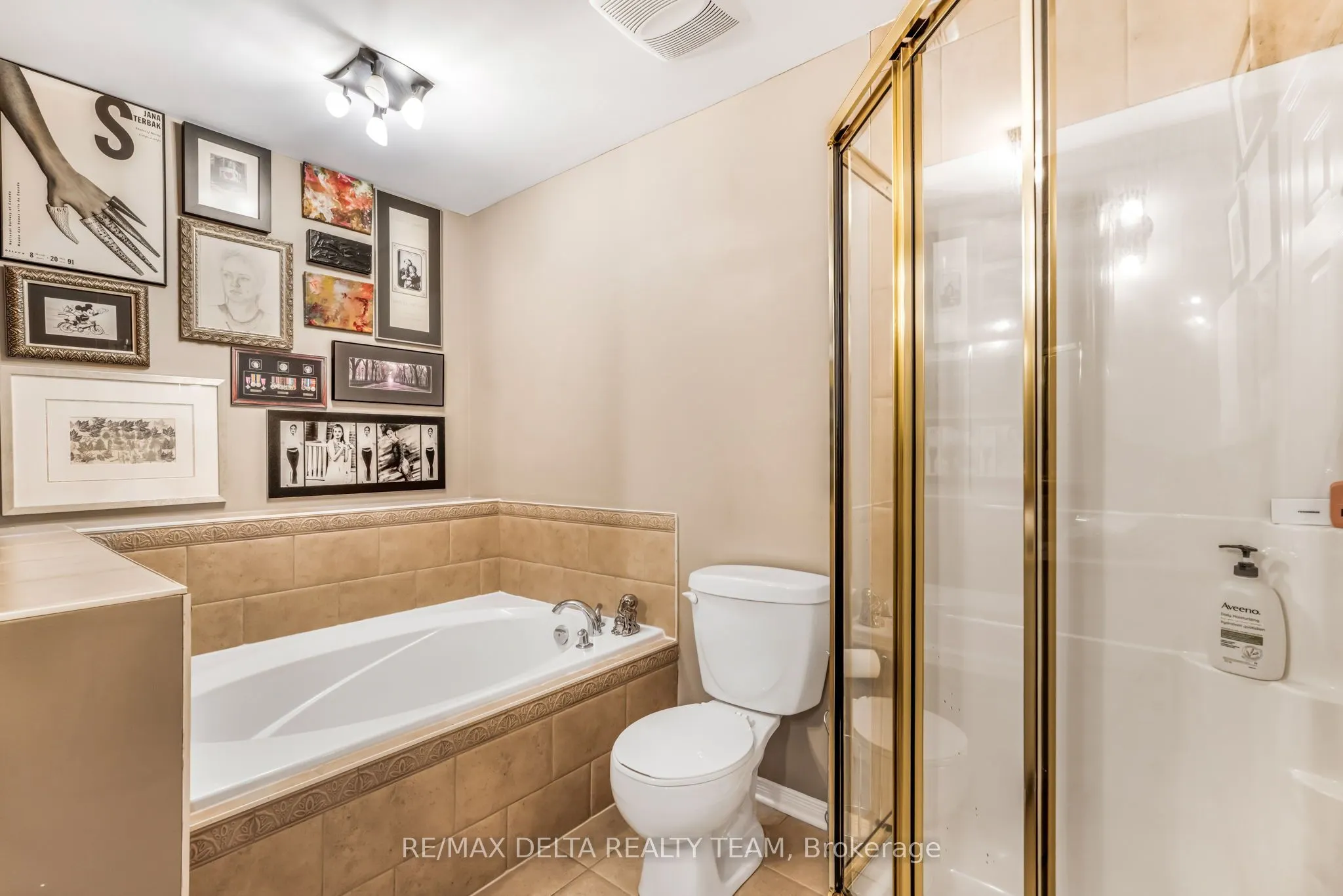 116 Gladeview Private