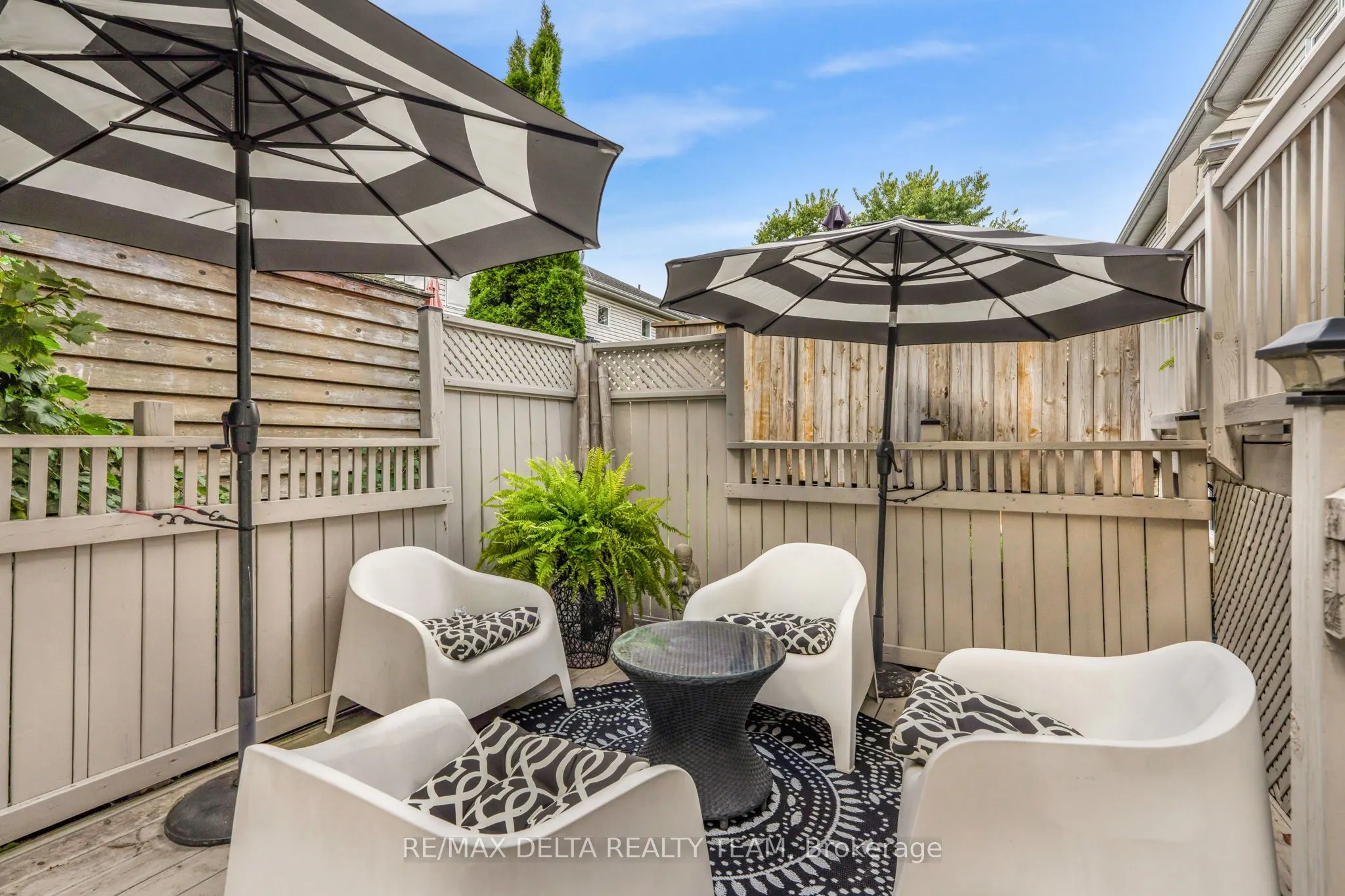 116 Gladeview Private