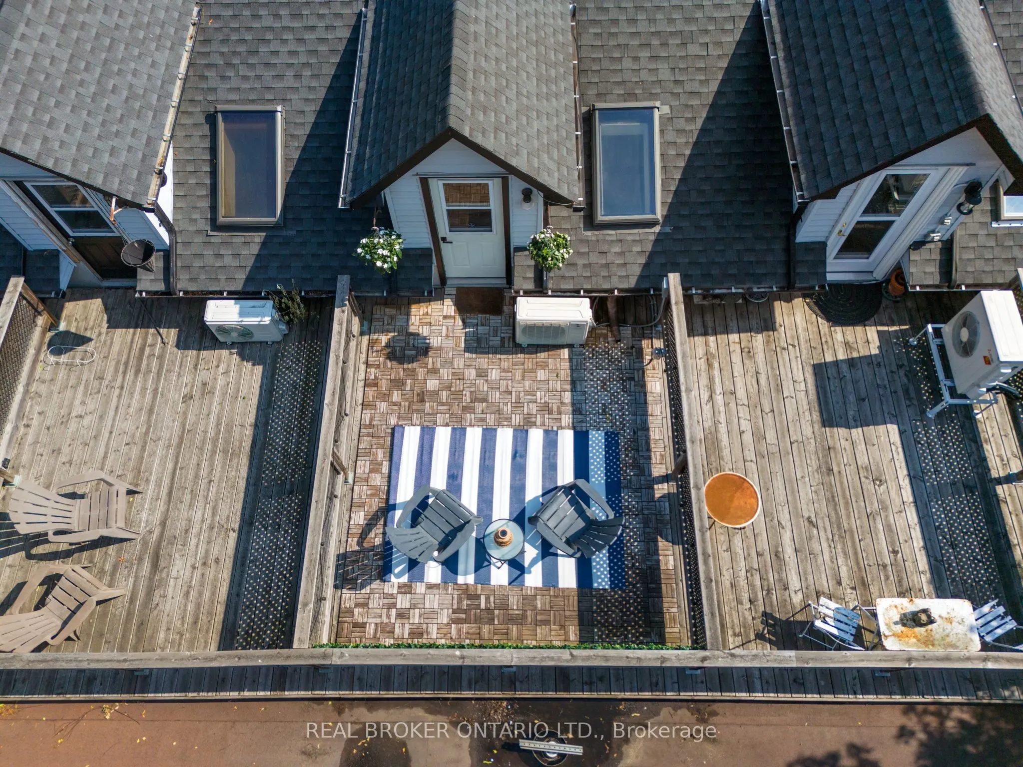 23 Macaulay Street W, #2