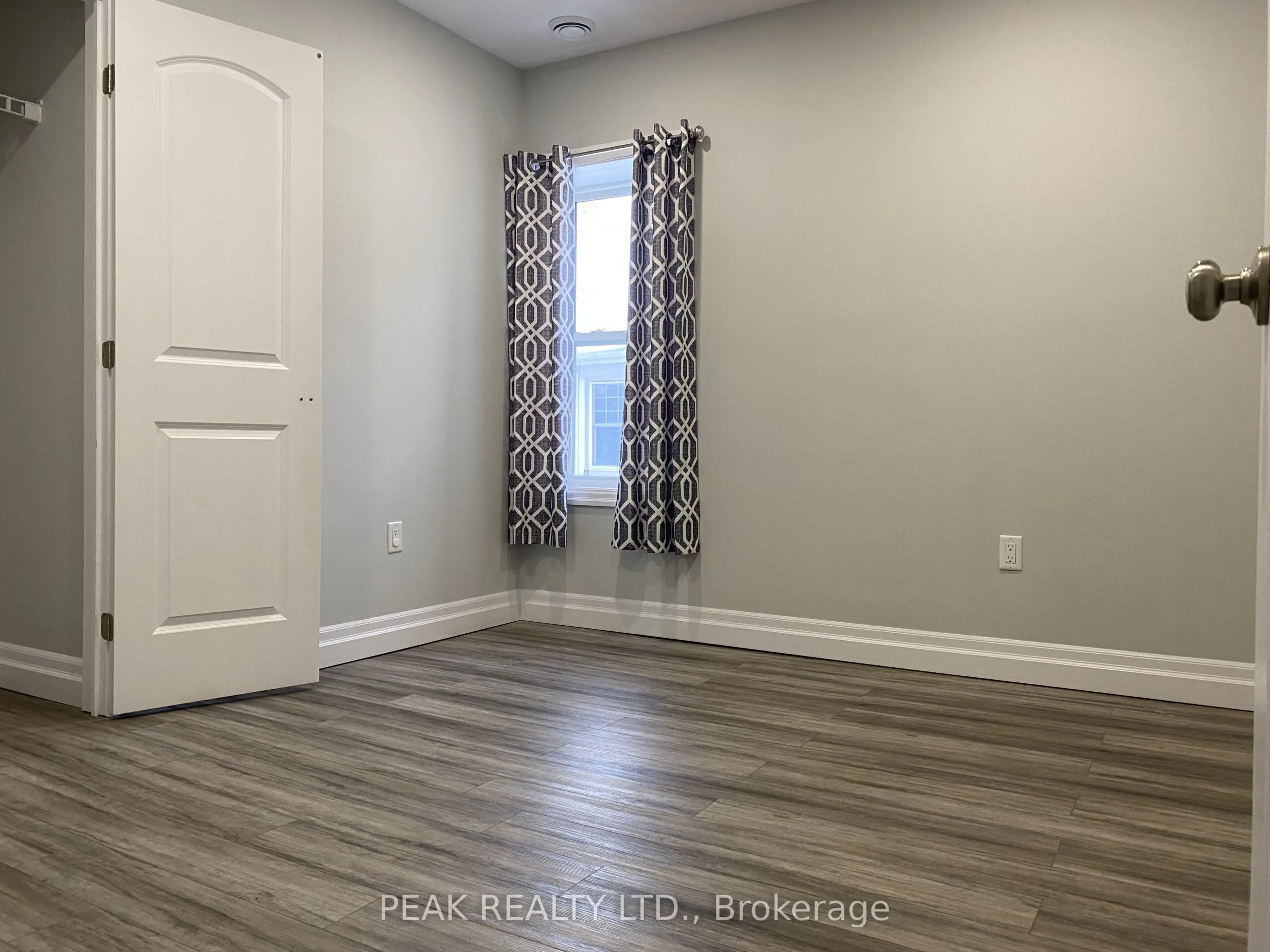 98 Lorne Crescent, #Unit 5