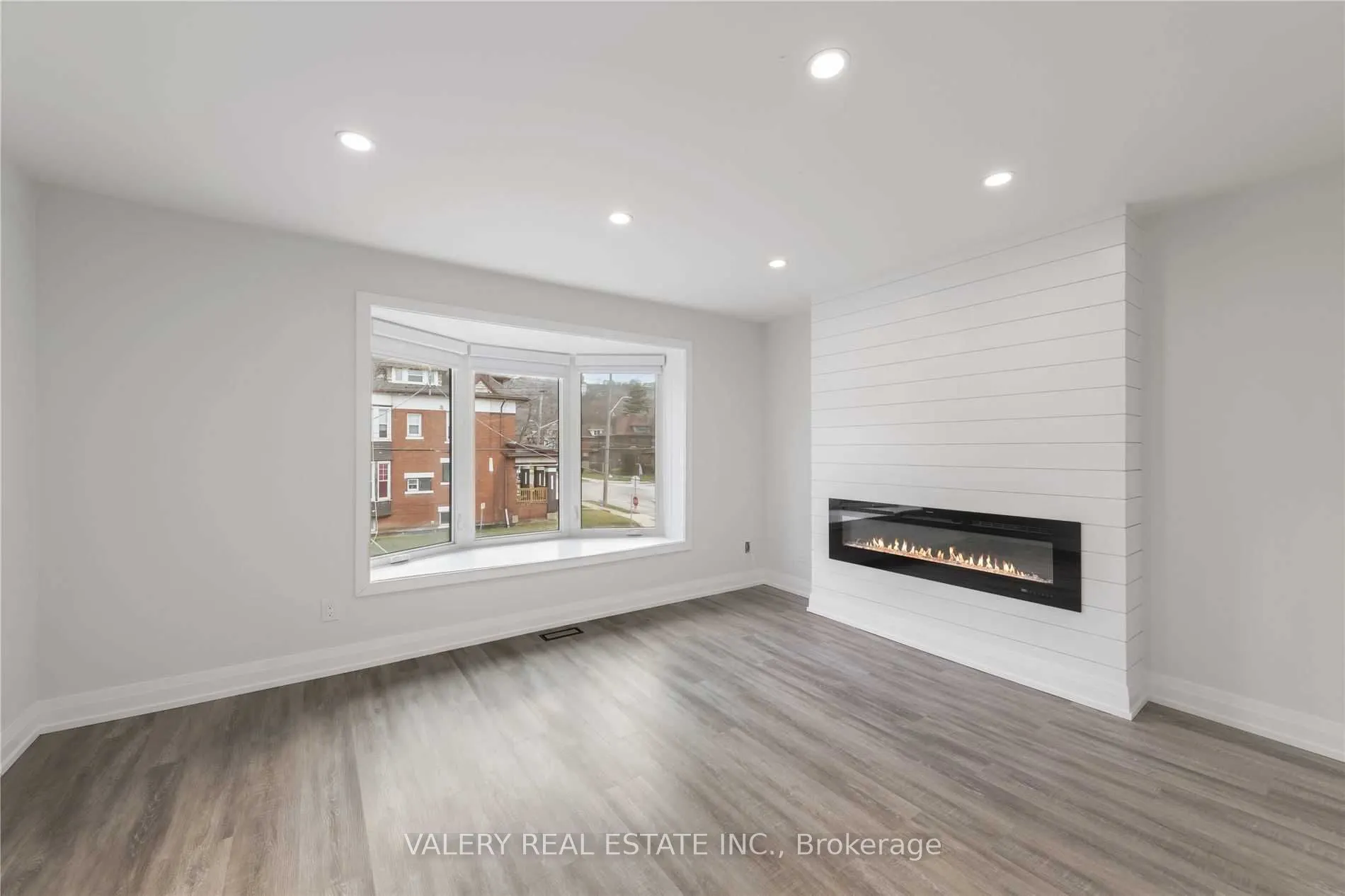 5 Maplewood Ave Avenue, #2