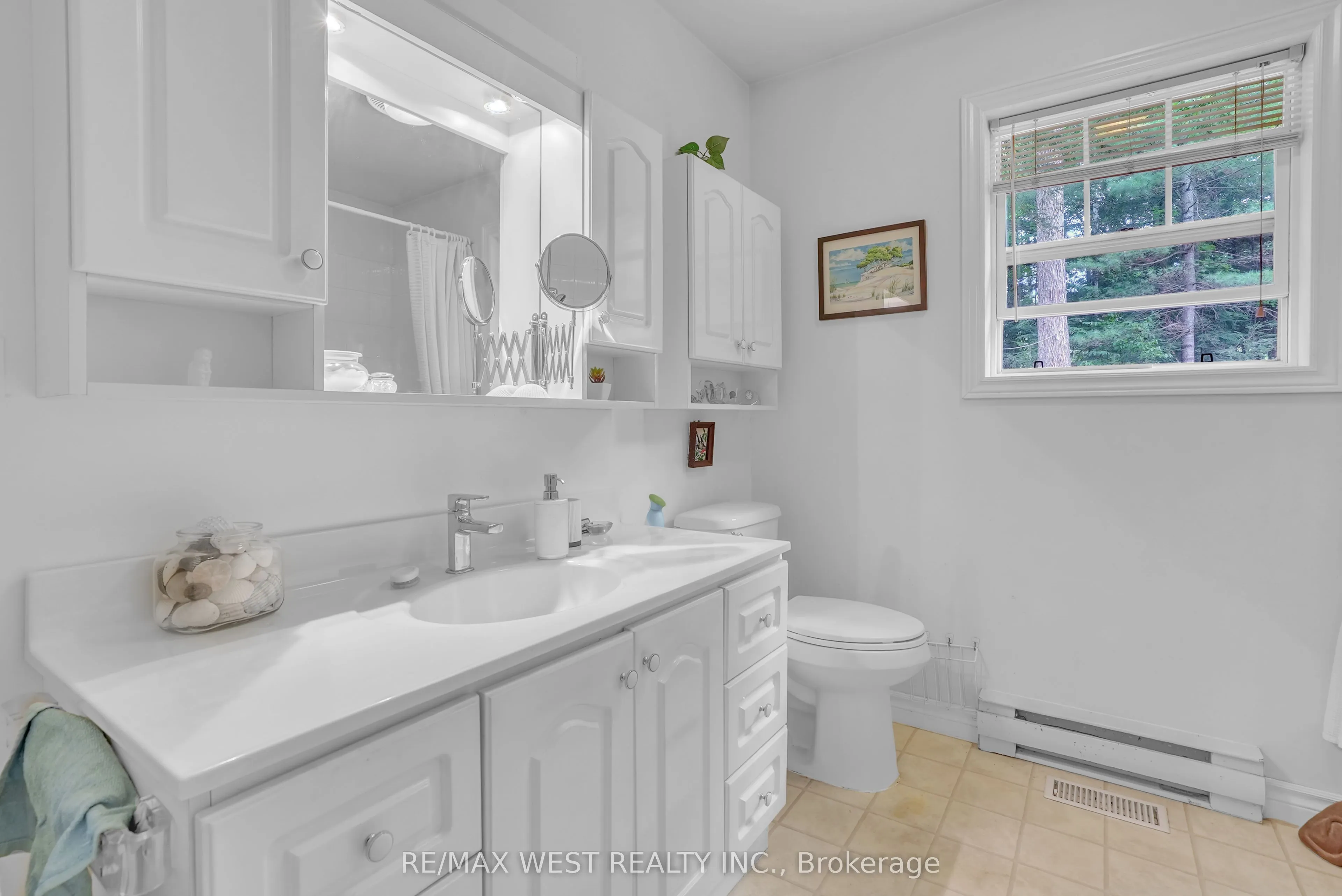 2982 Muskoka Road 169