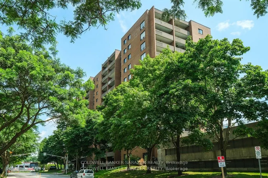1100 Ambleside Drive, #15