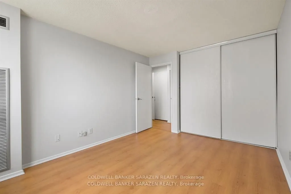 1100 Ambleside Drive, #15