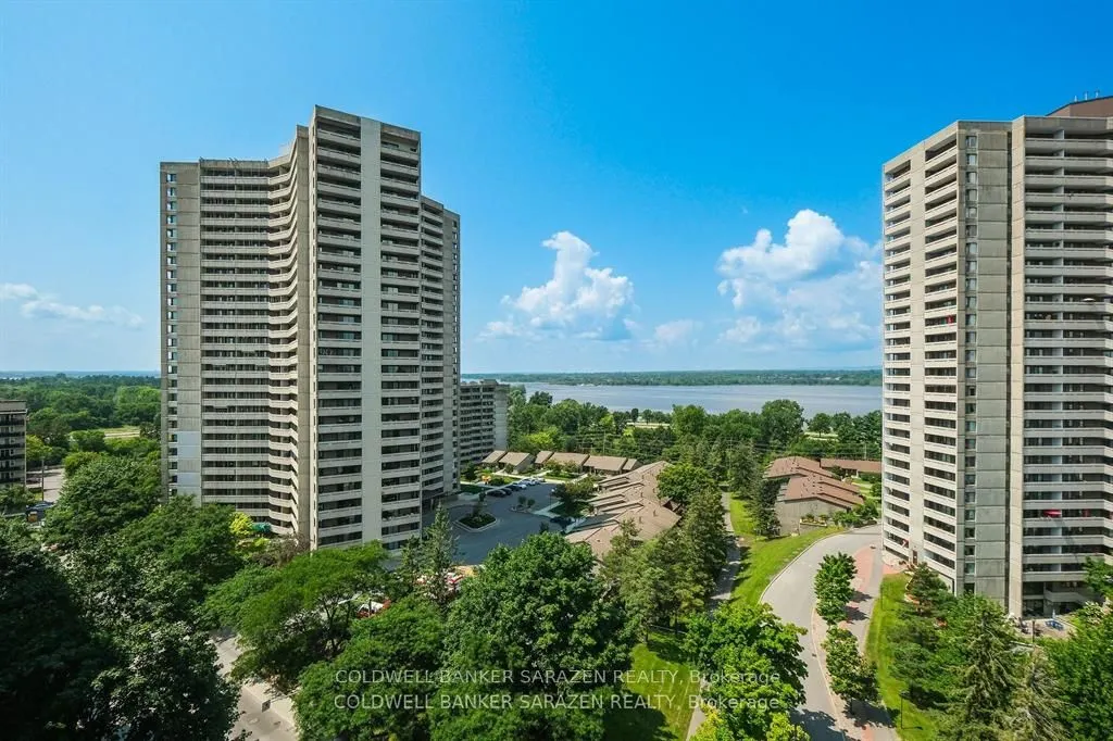 1100 Ambleside Drive, #15