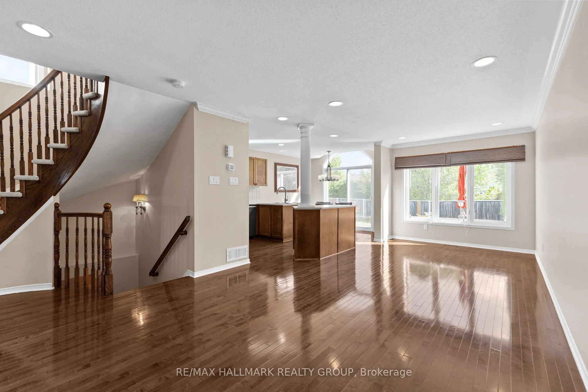 2213 Brockstone Crescent