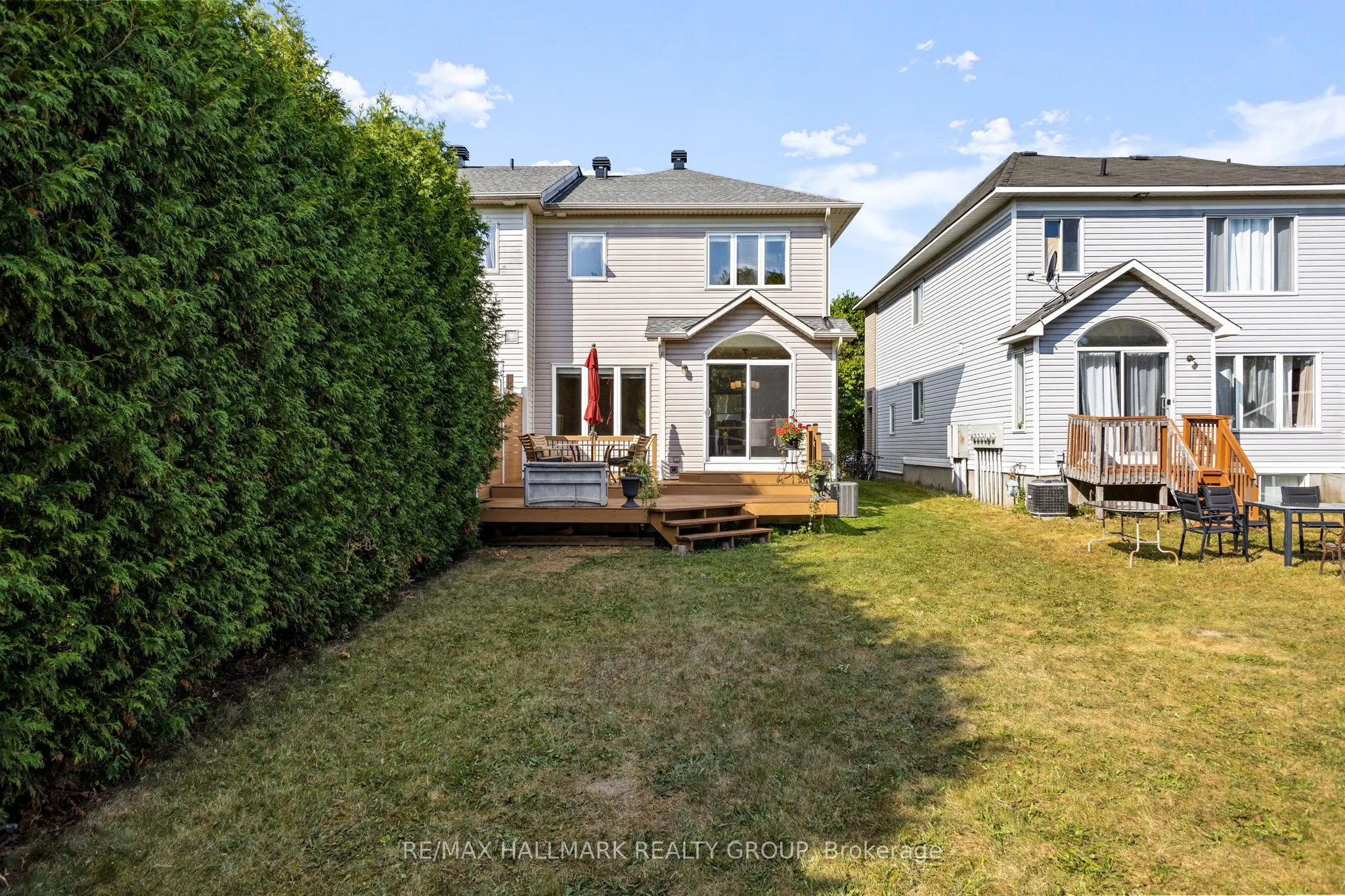 2213 Brockstone Crescent