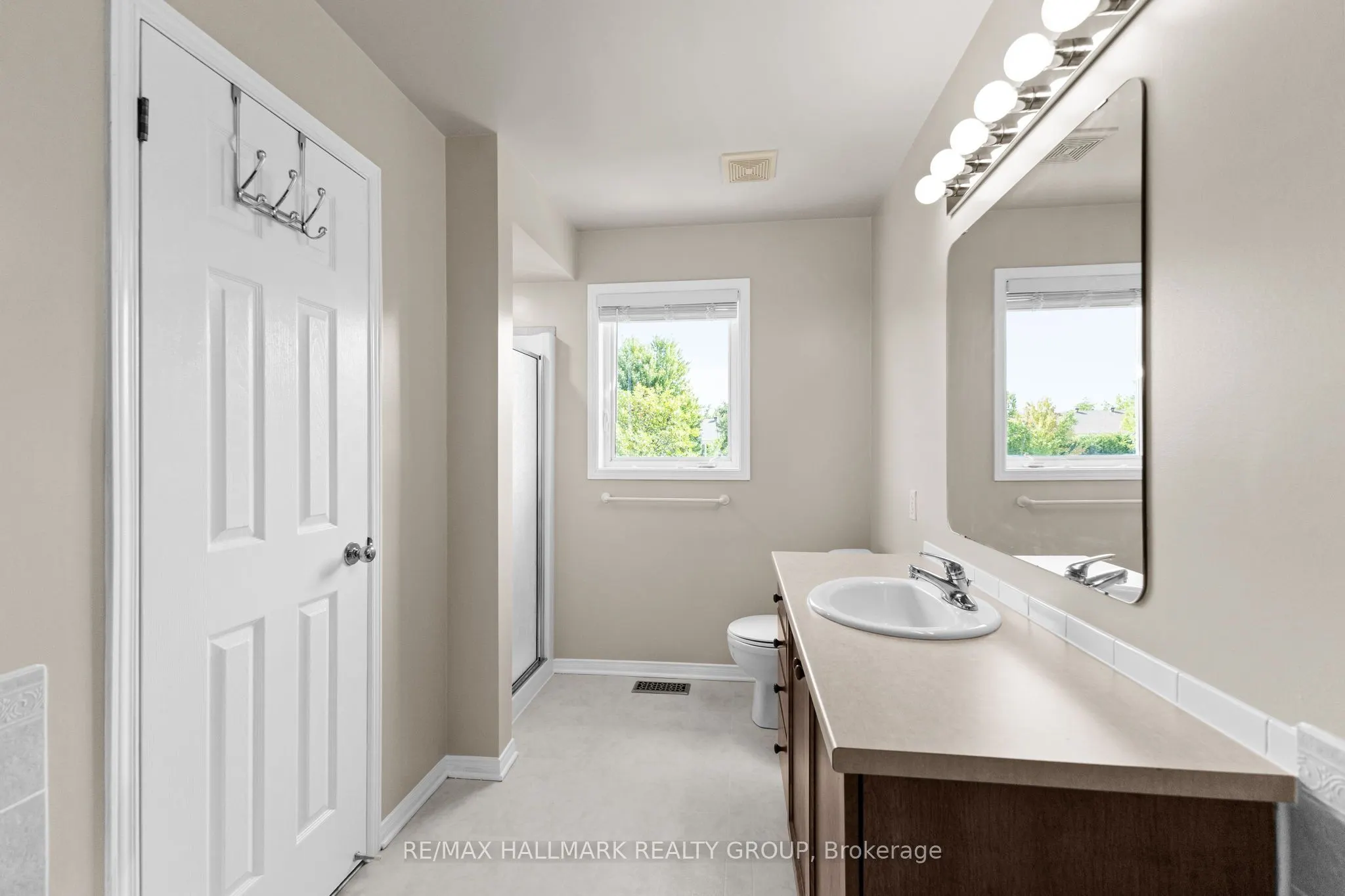 2213 Brockstone Crescent