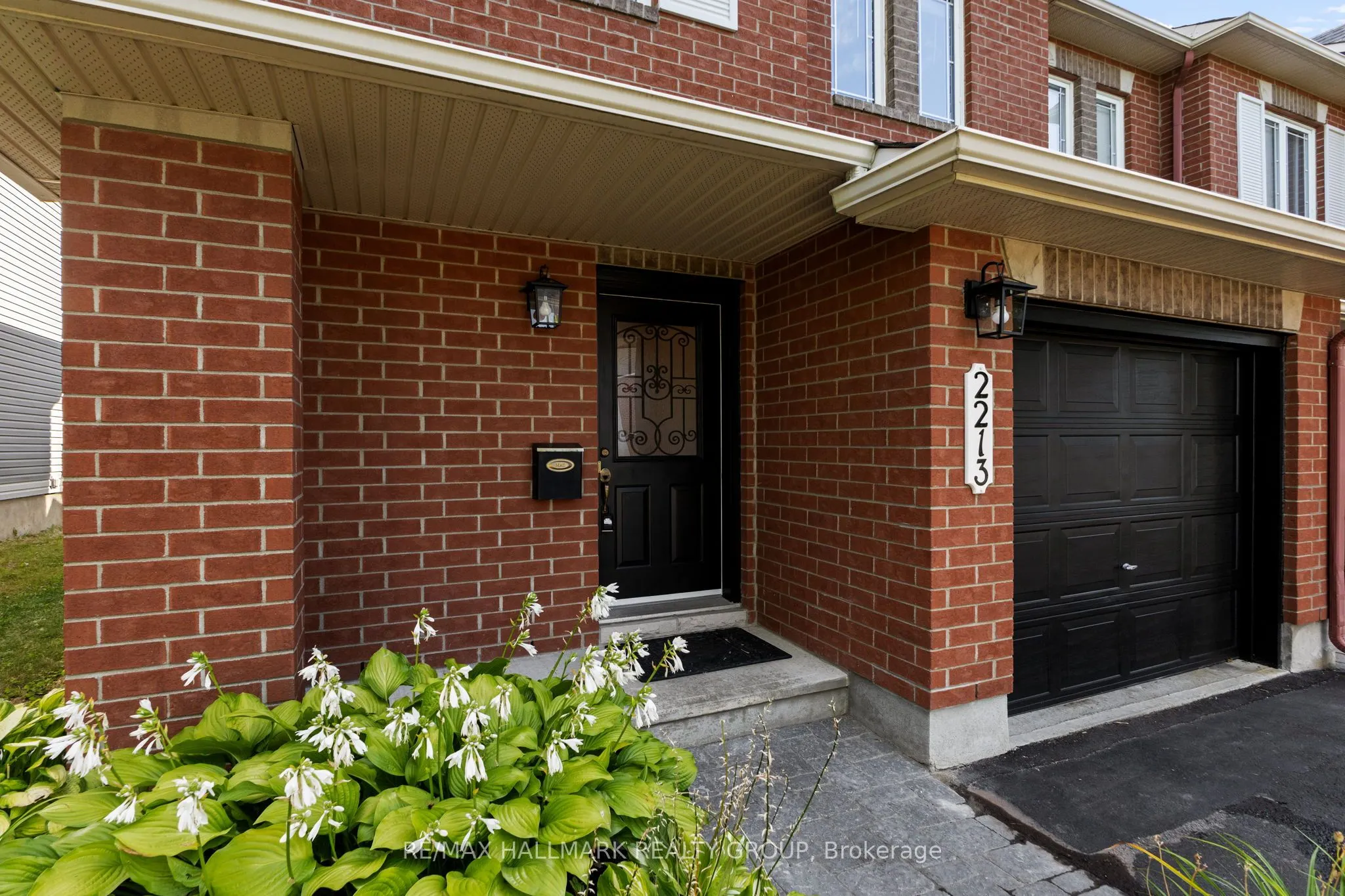 2213 Brockstone Crescent