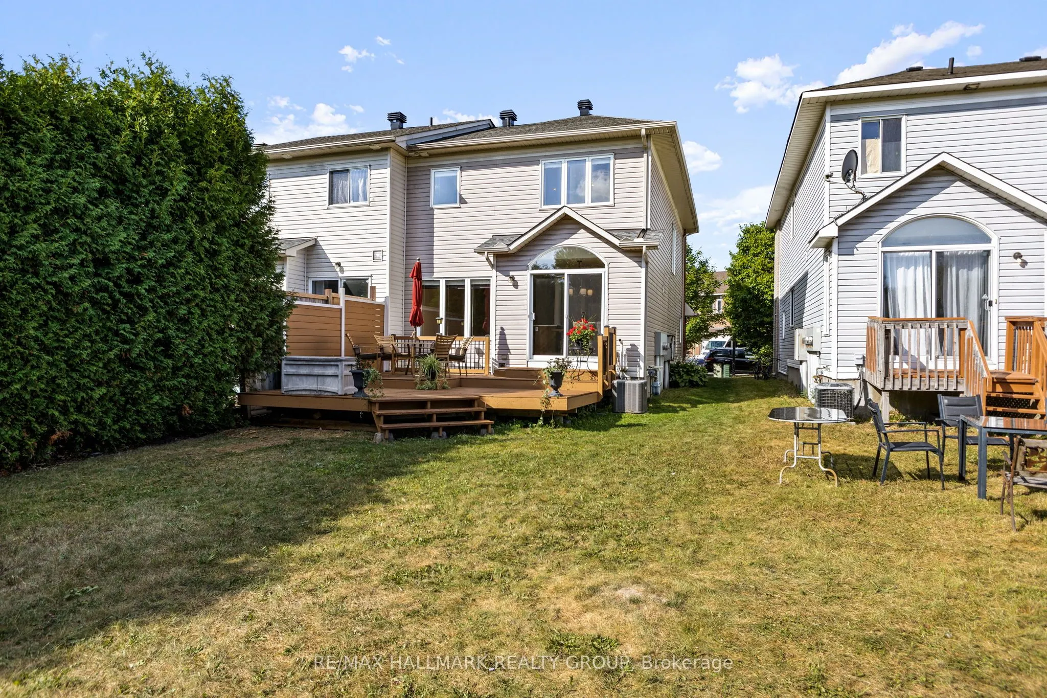 2213 Brockstone Crescent