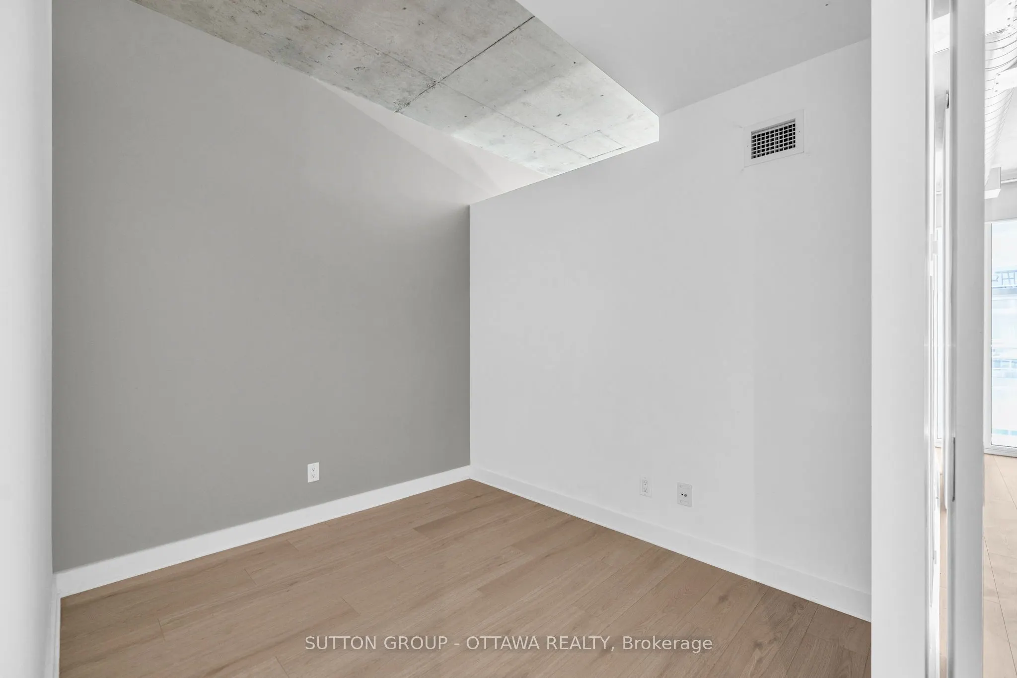 354 GLADSTONE Avenue, #602