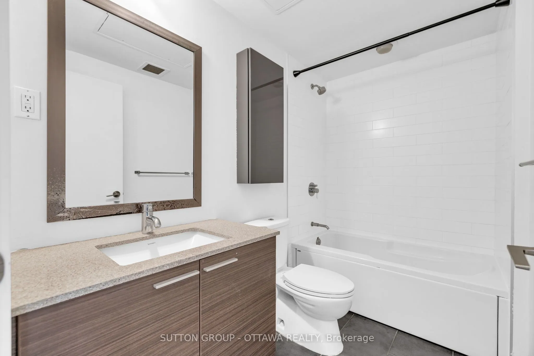 354 GLADSTONE Avenue, #602