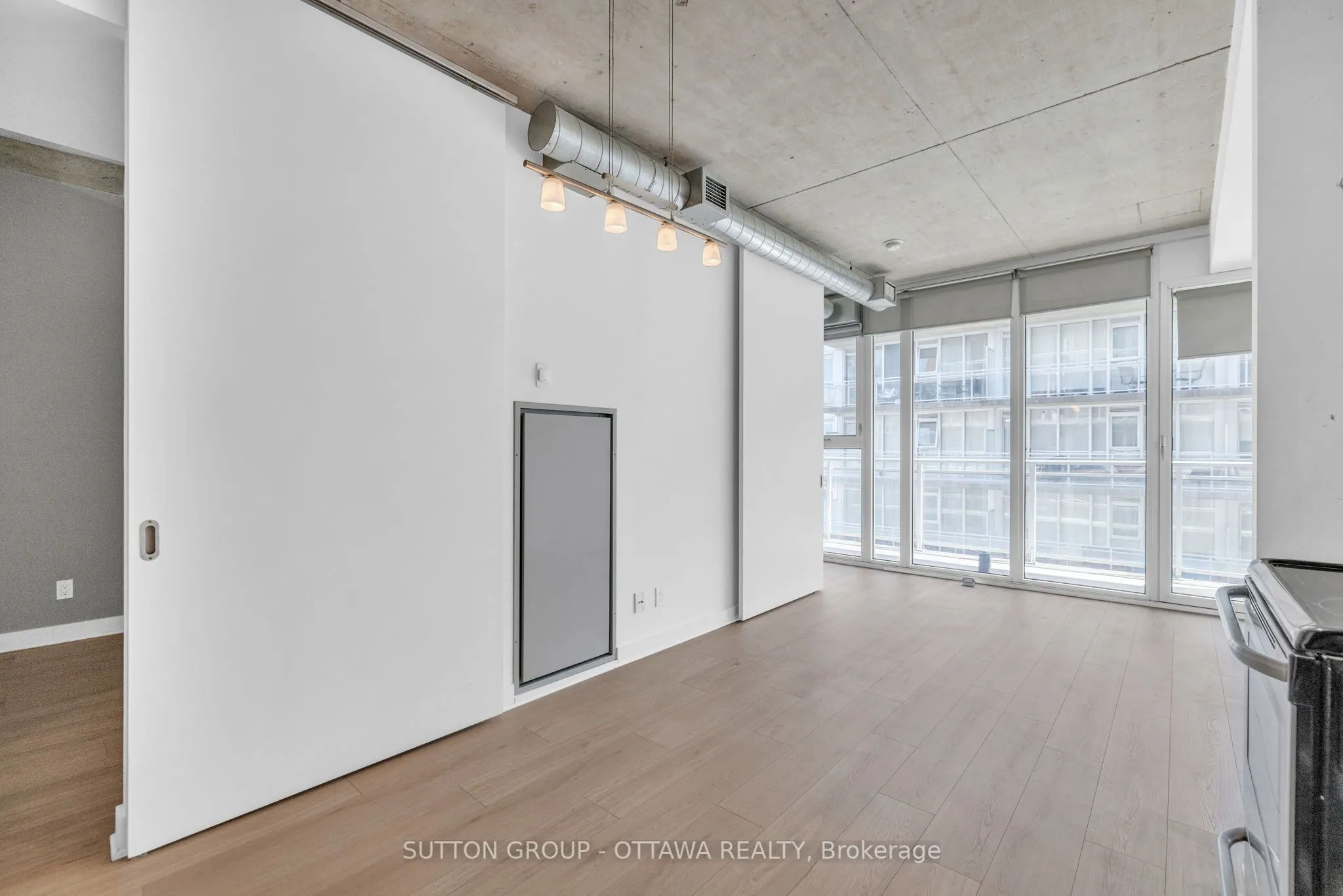 354 GLADSTONE Avenue, #602