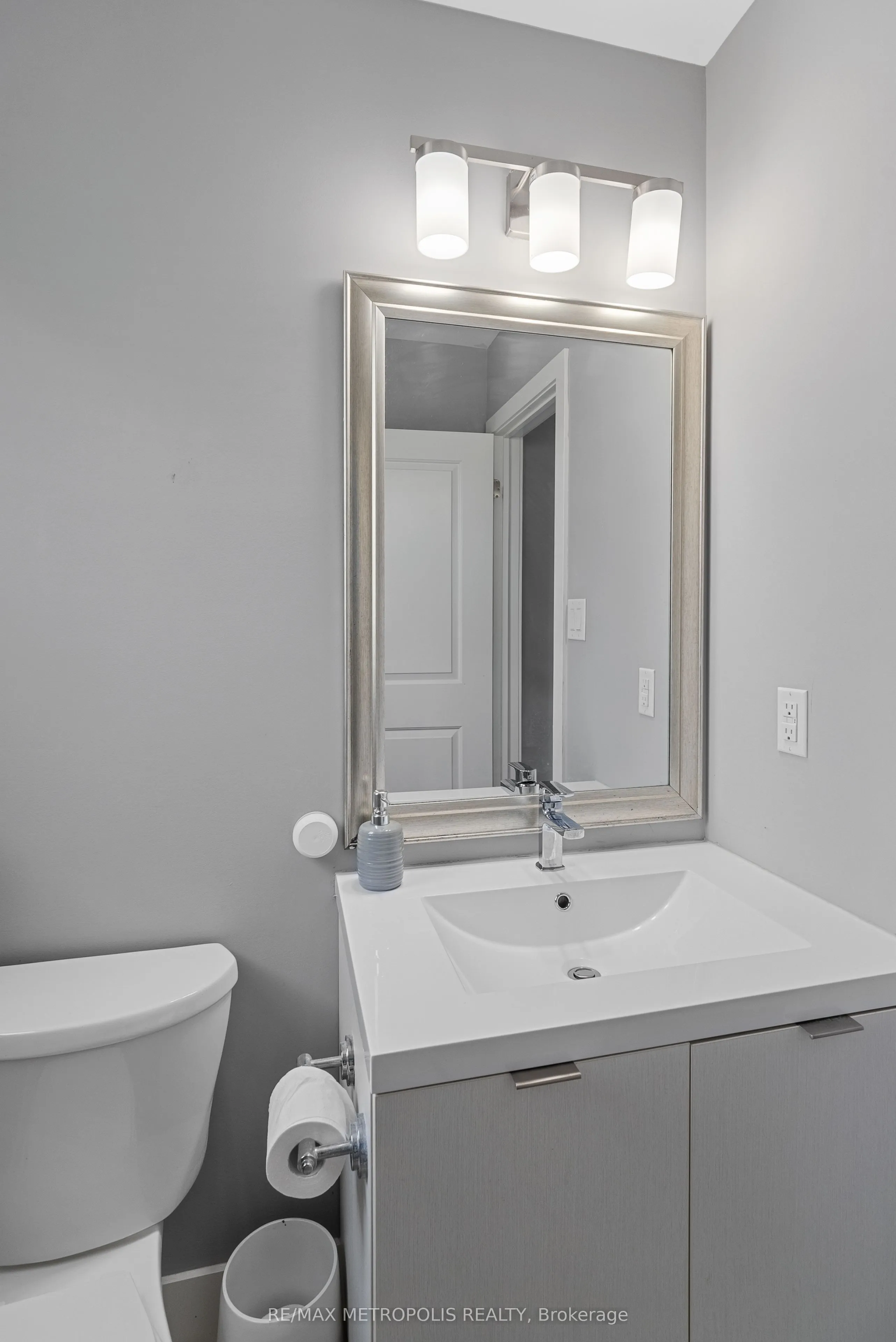 2070 Meadowgate Boulevard, #25