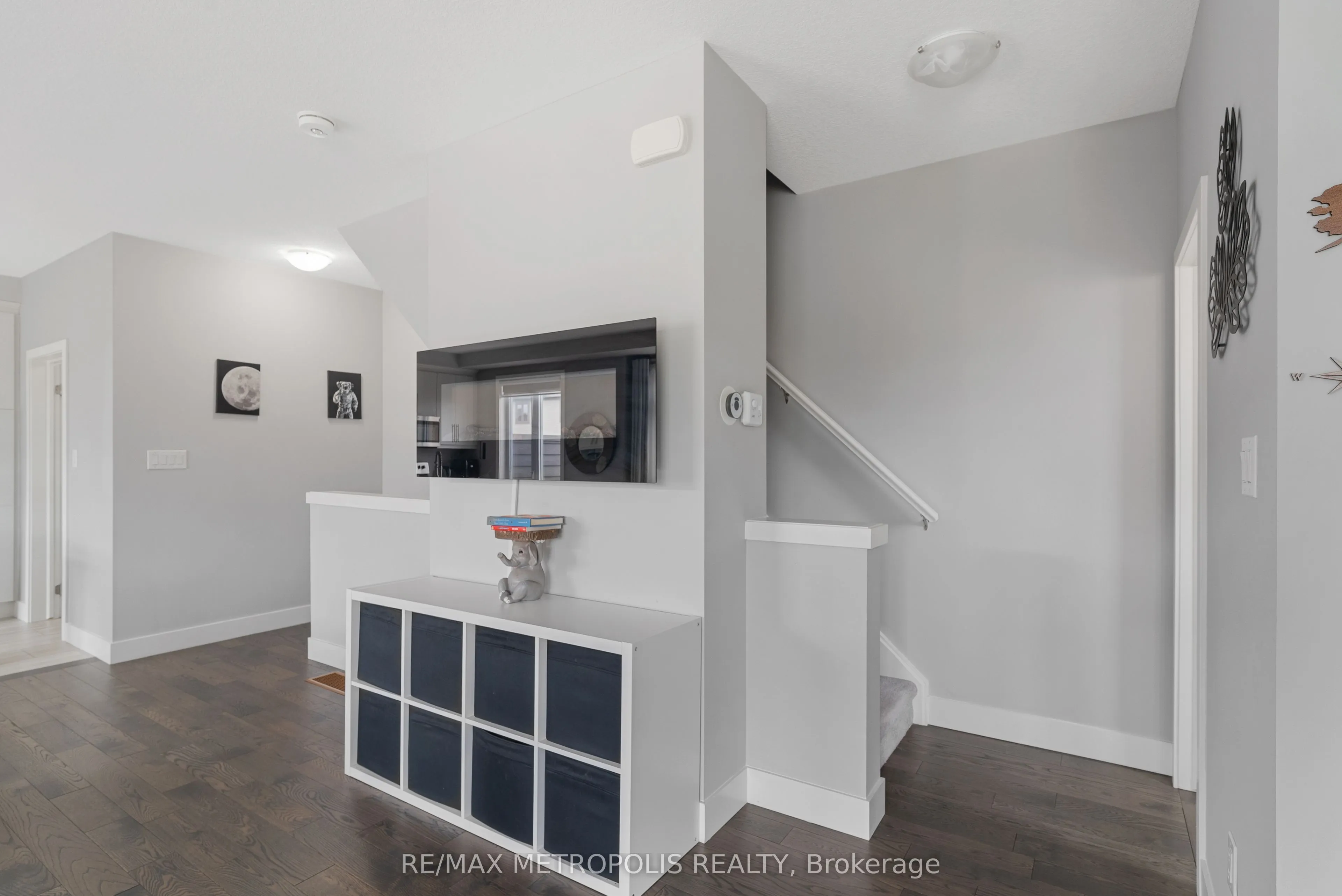 2070 Meadowgate Boulevard, #25