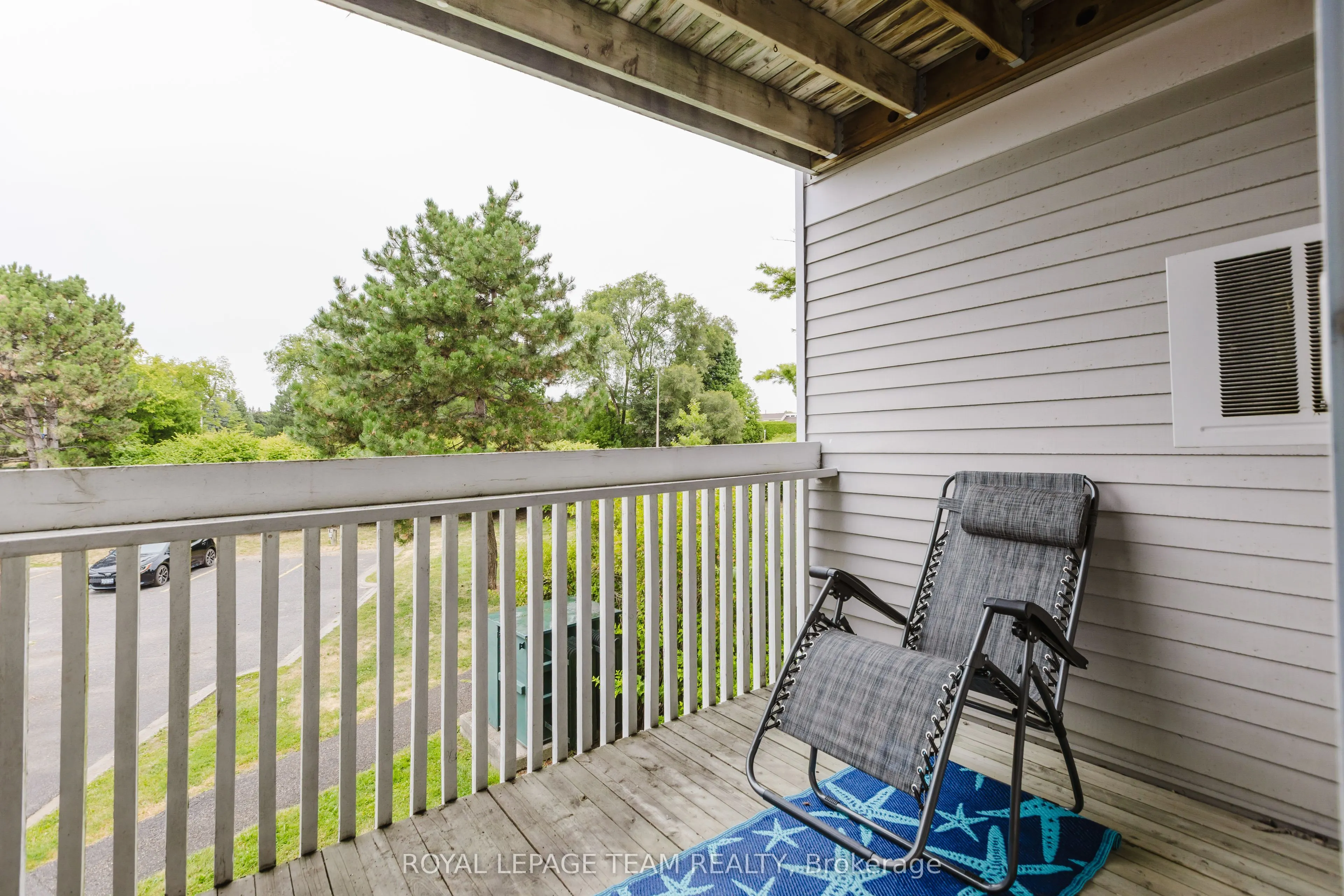 212 Viewmount Drive