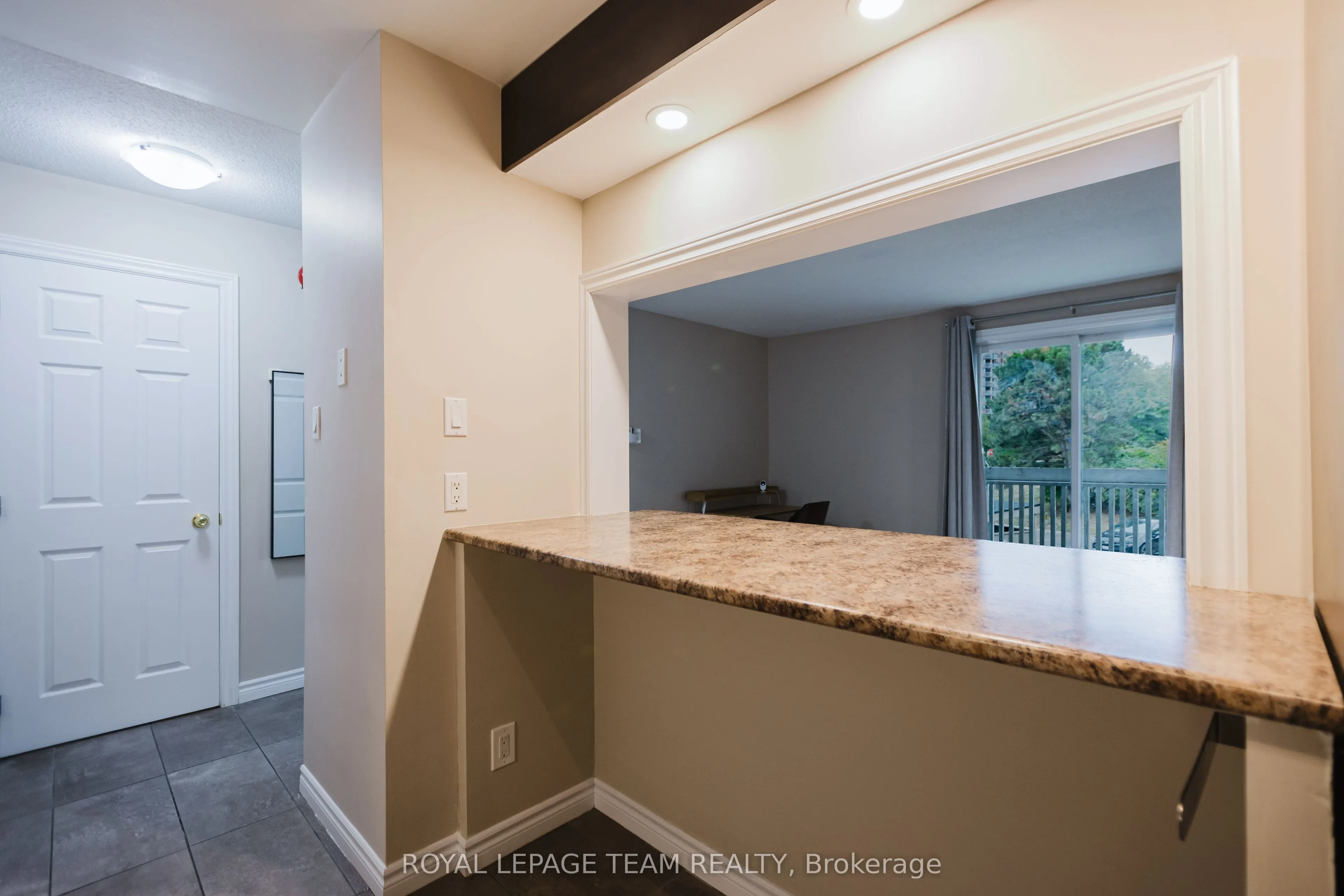 212 Viewmount Drive