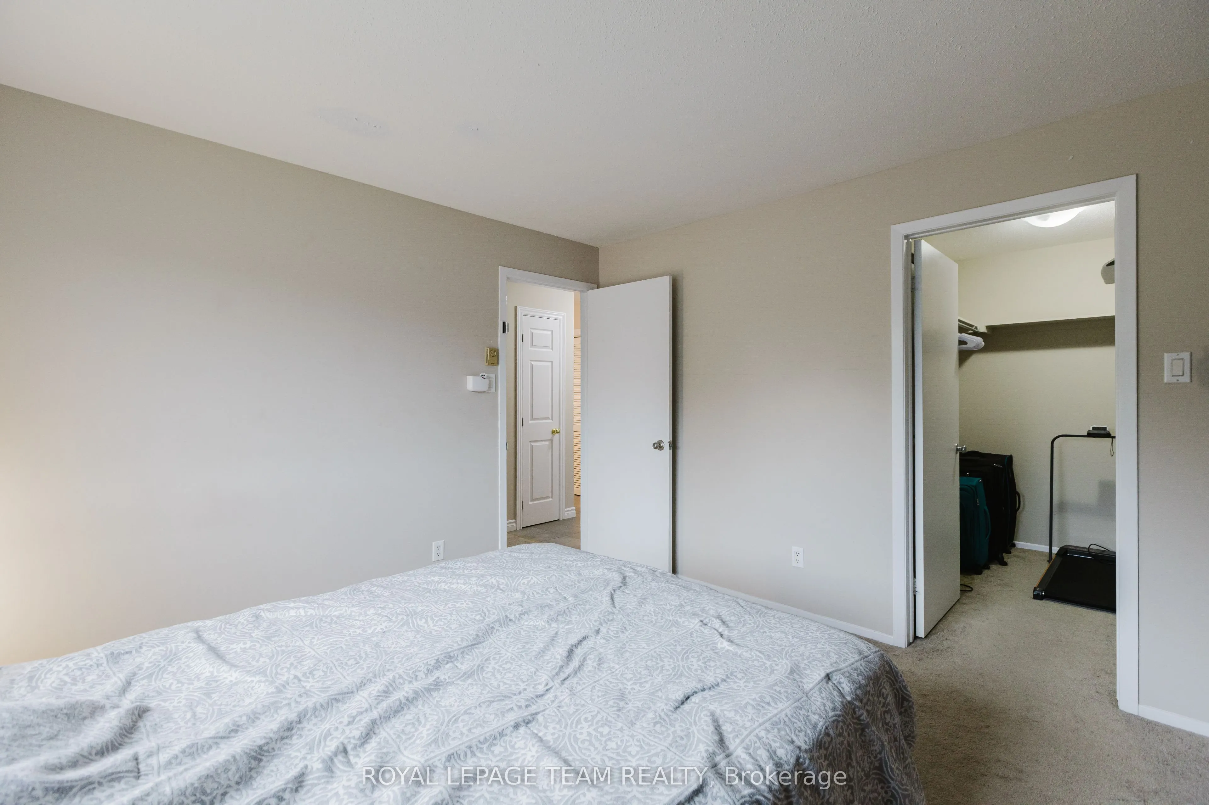 212 Viewmount Drive