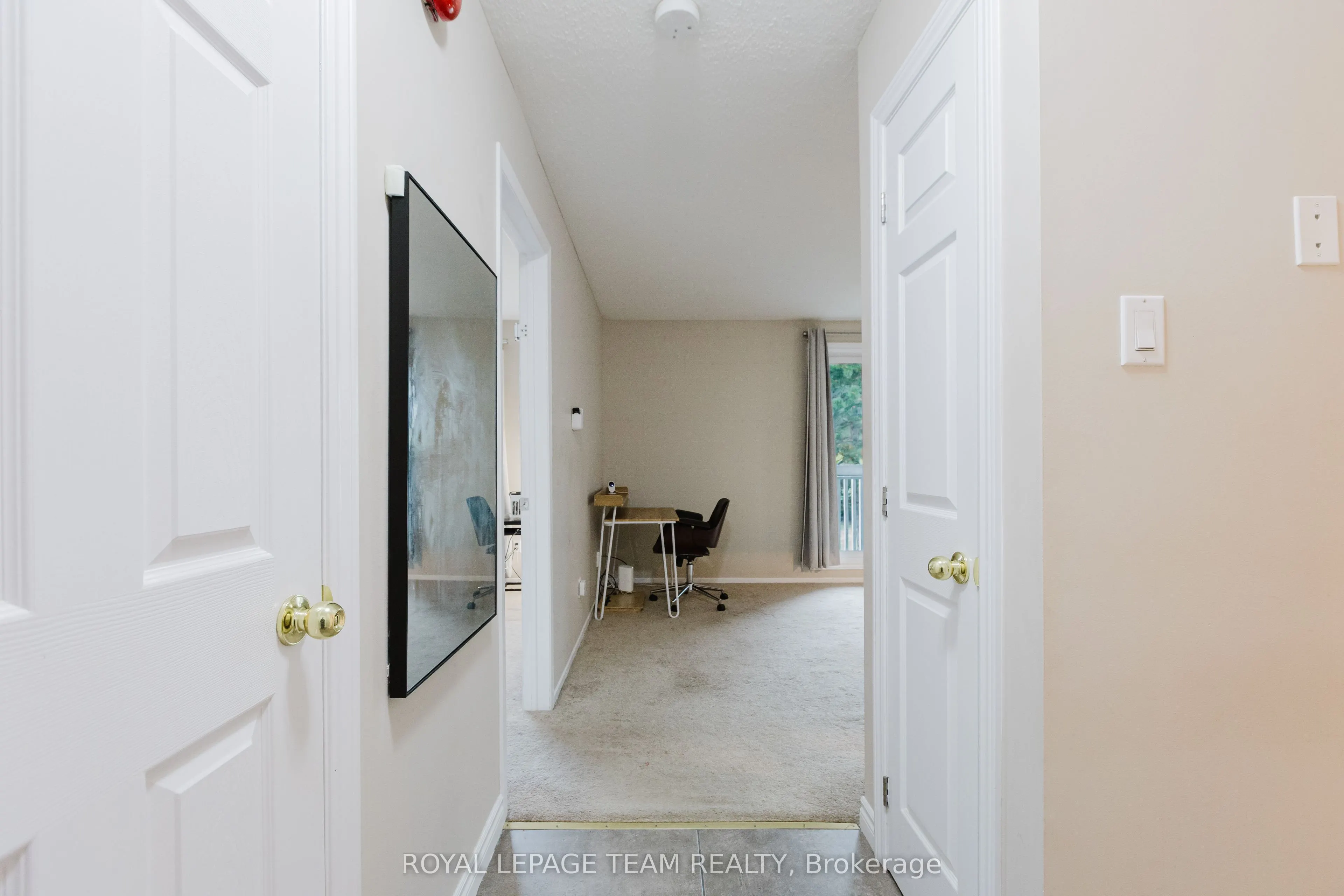 212 Viewmount Drive