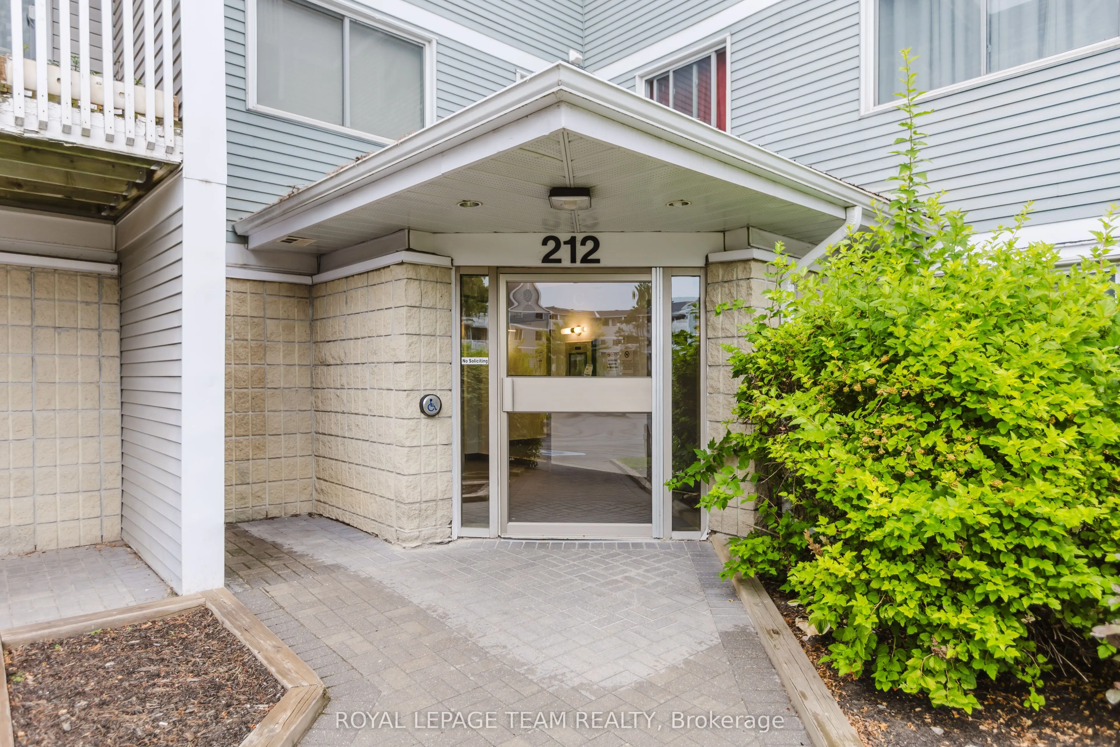 212 Viewmount Drive
