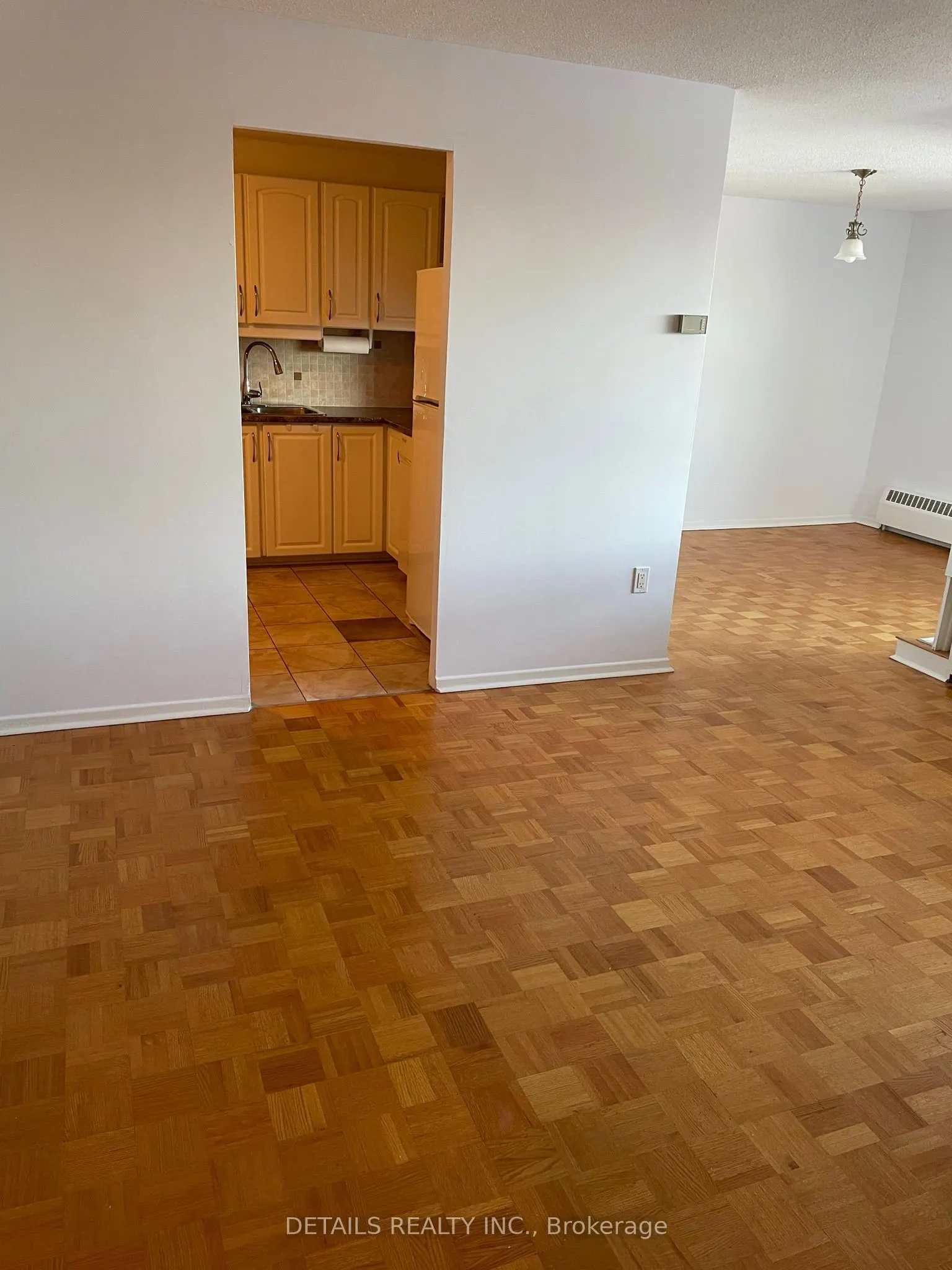 1356 Meadowlands Drive E, #1102