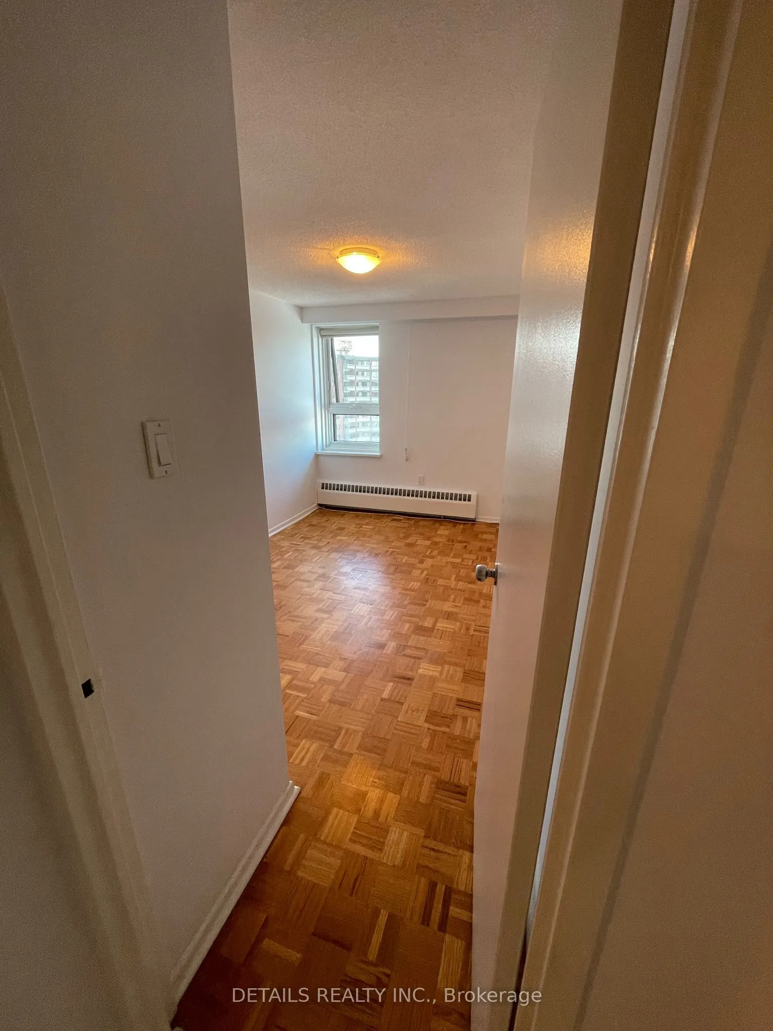 1356 Meadowlands Drive E, #1102