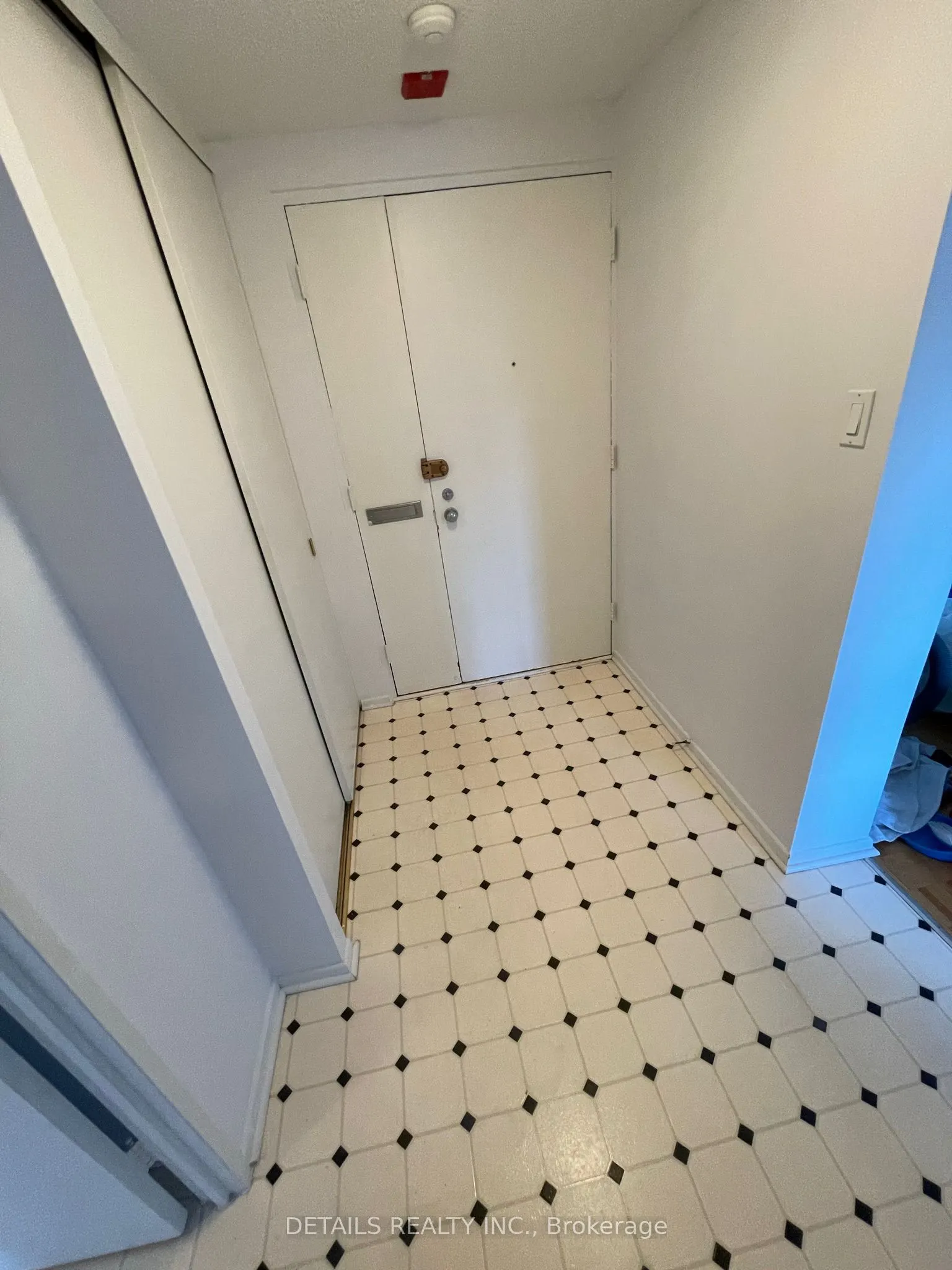 1356 Meadowlands Drive E, #1102