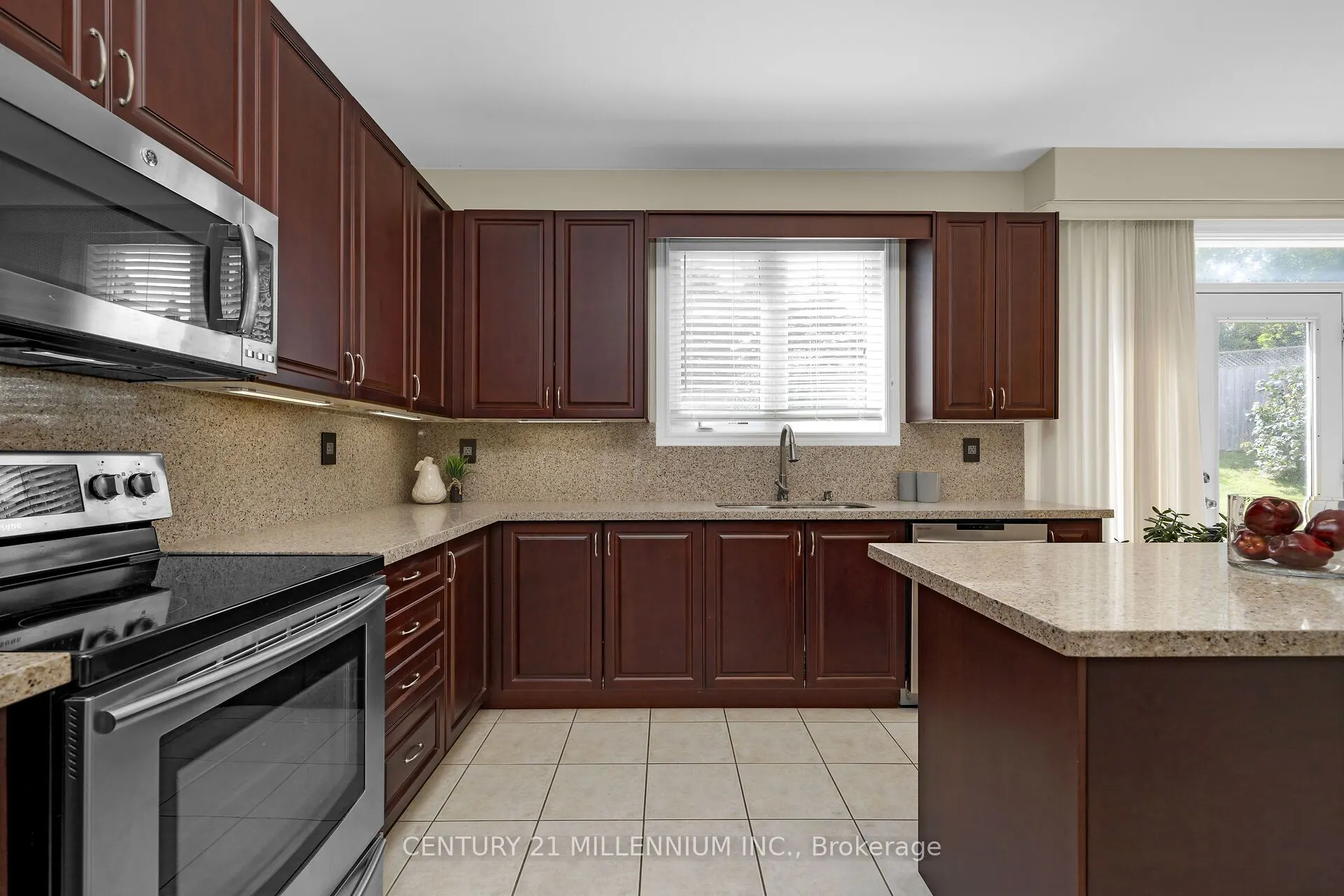 15 Upper Canada Drive