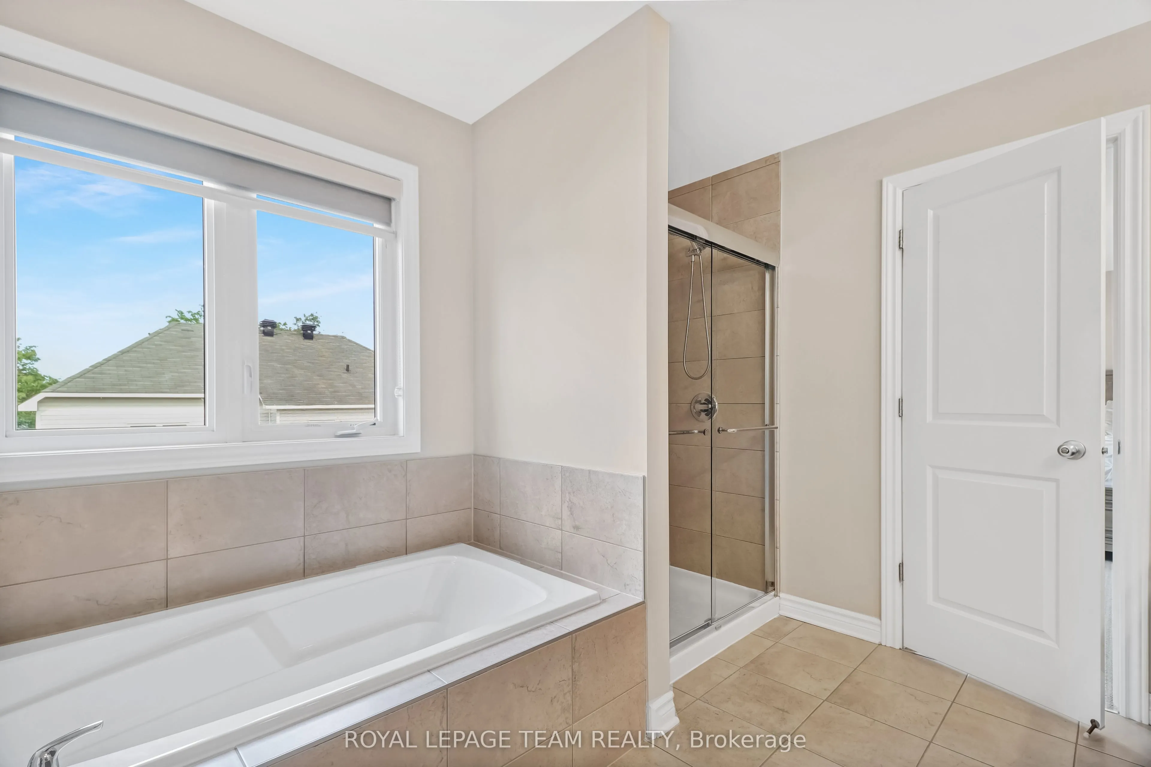 3519 Woodroffe Avenue