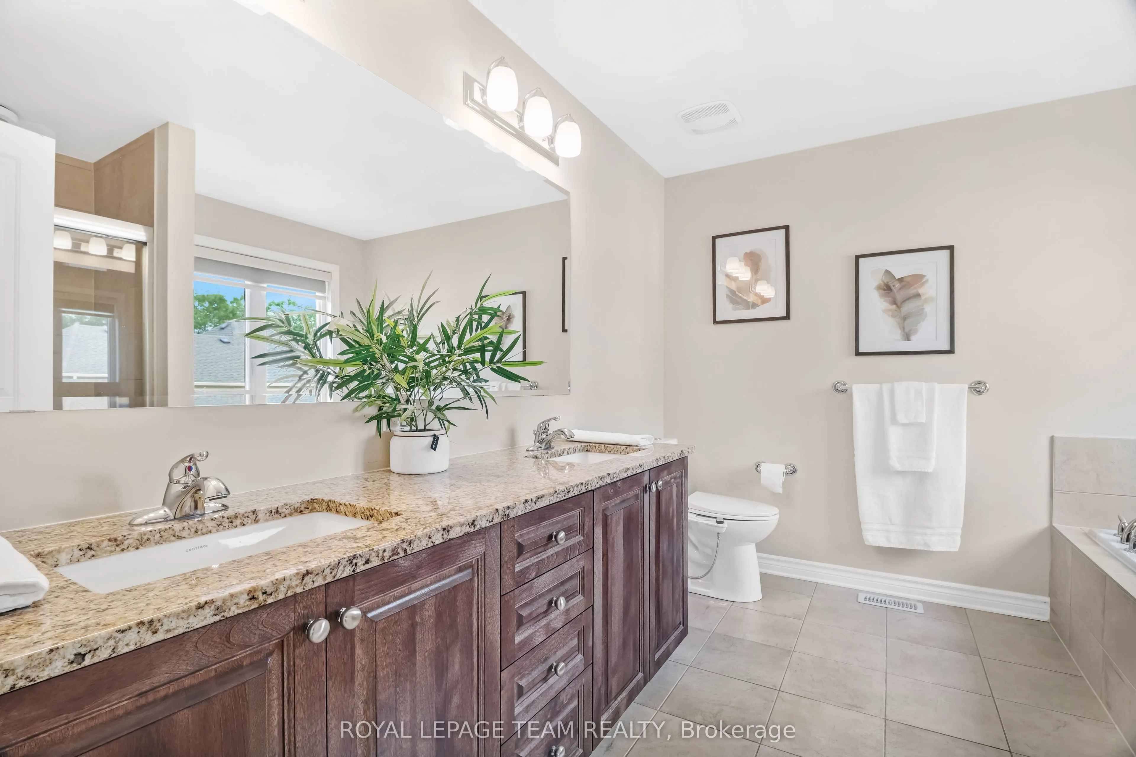 3519 Woodroffe Avenue