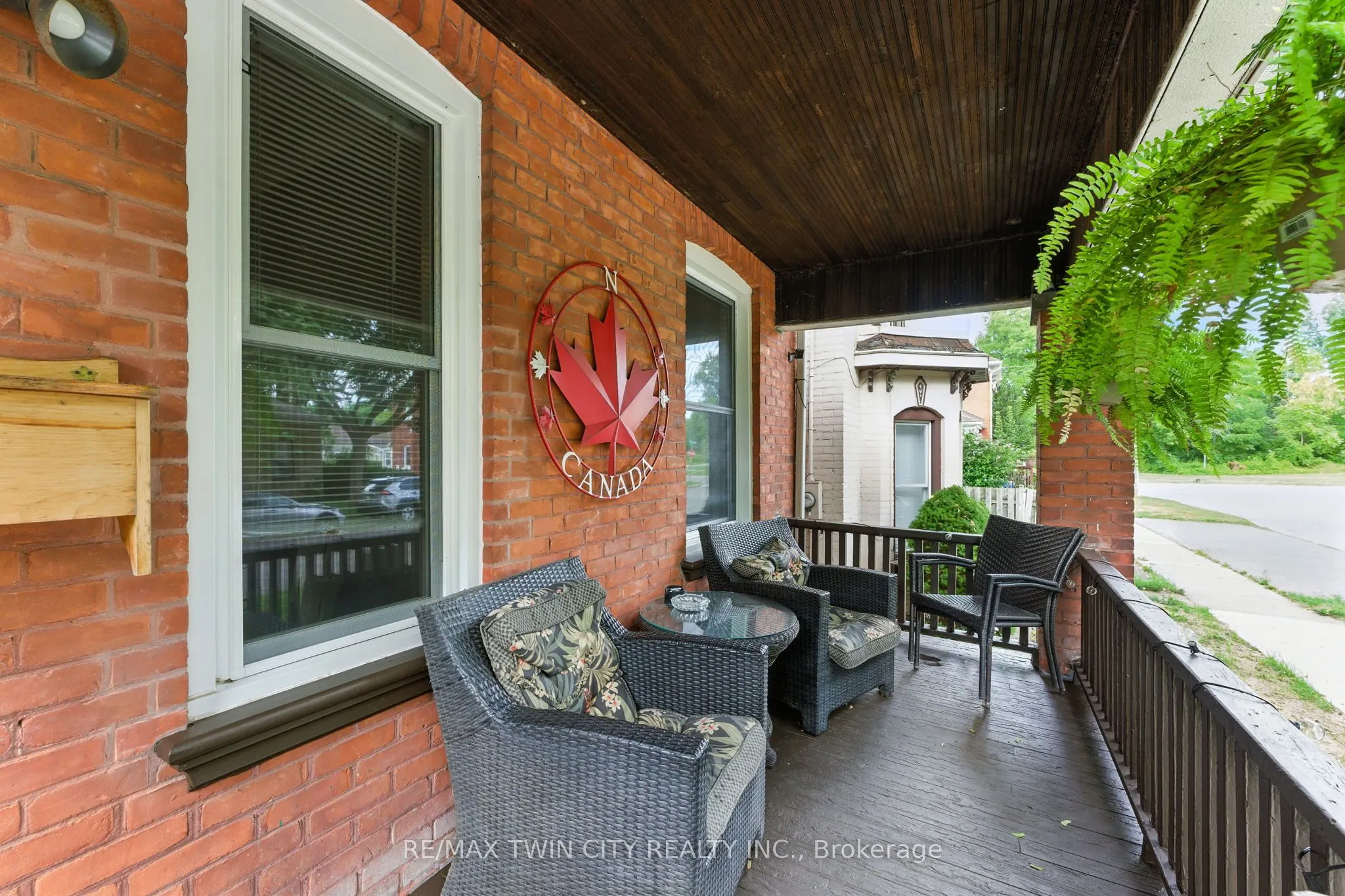 7 Superior Street