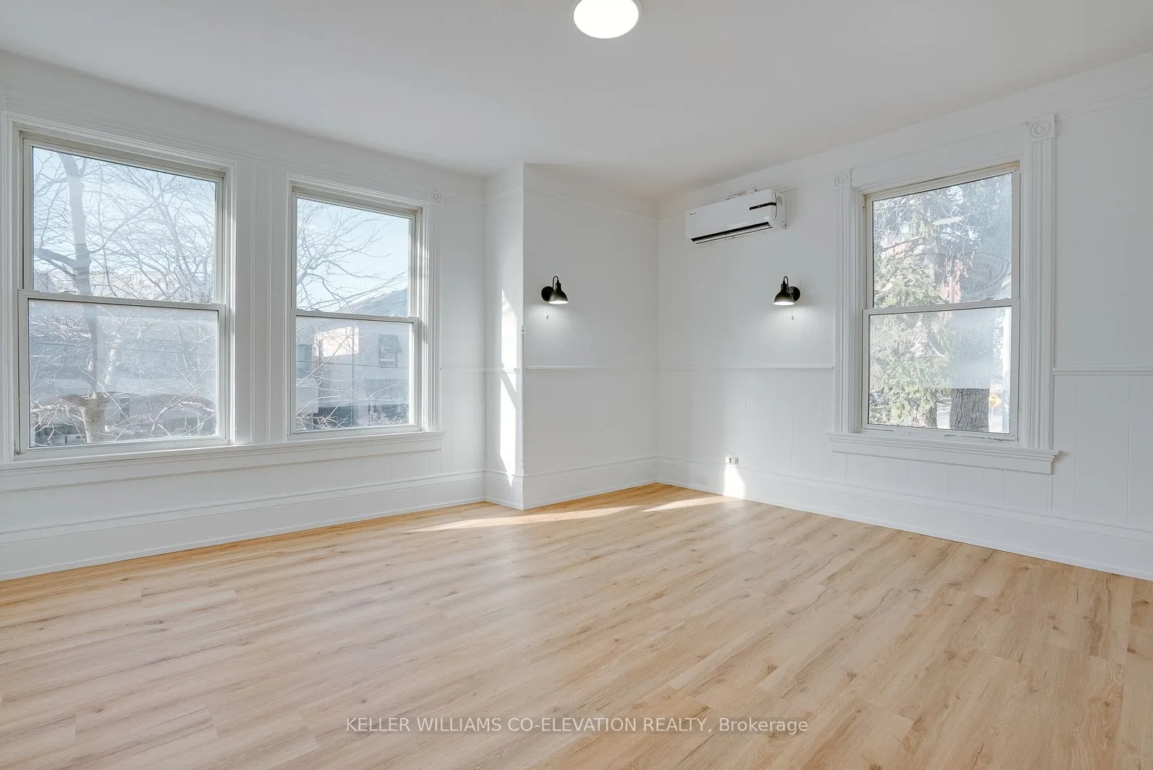 200 King Street, #3