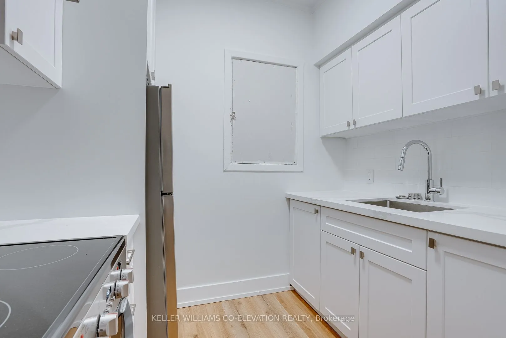 200 King Street, #3