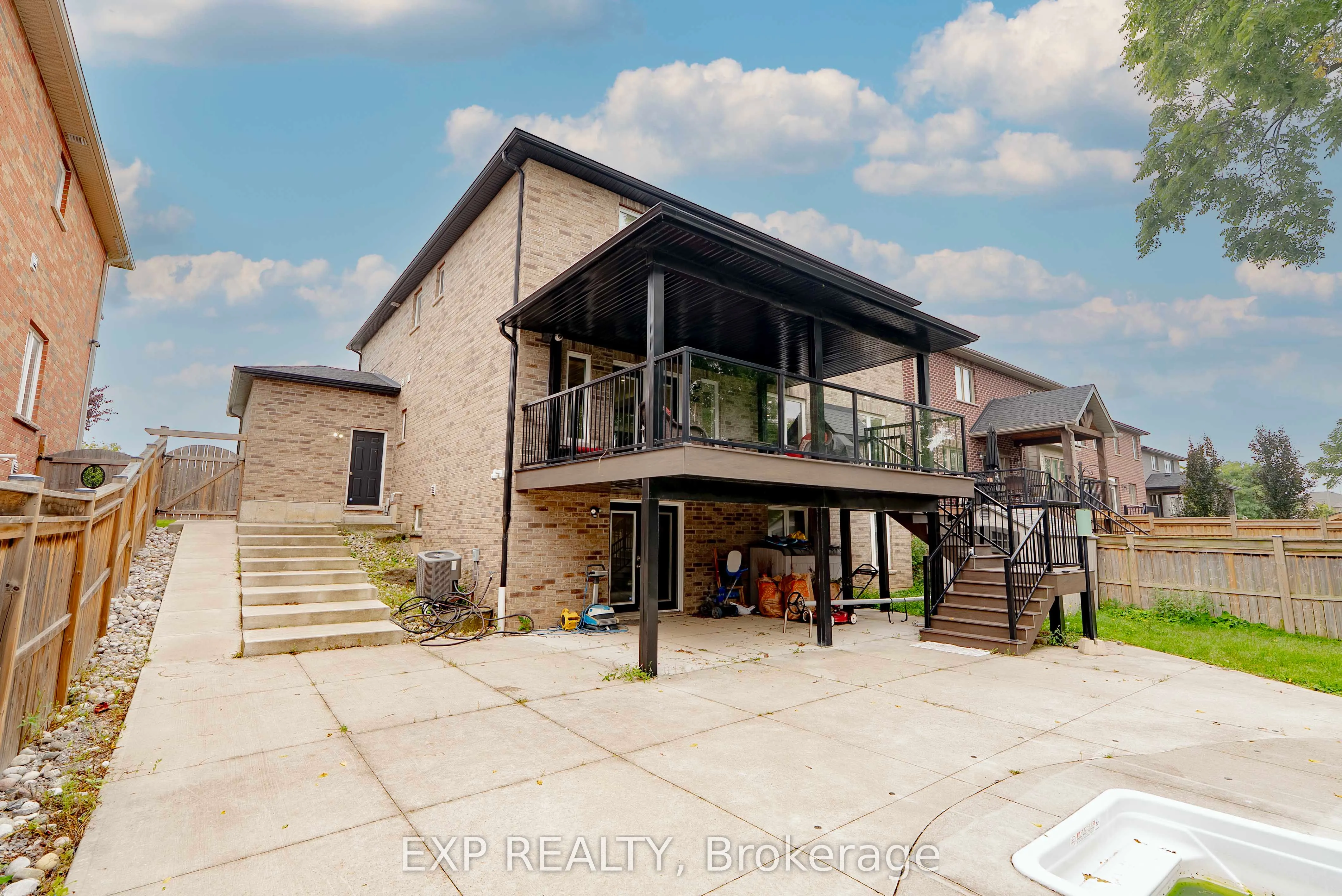 130 Kingsview Drive