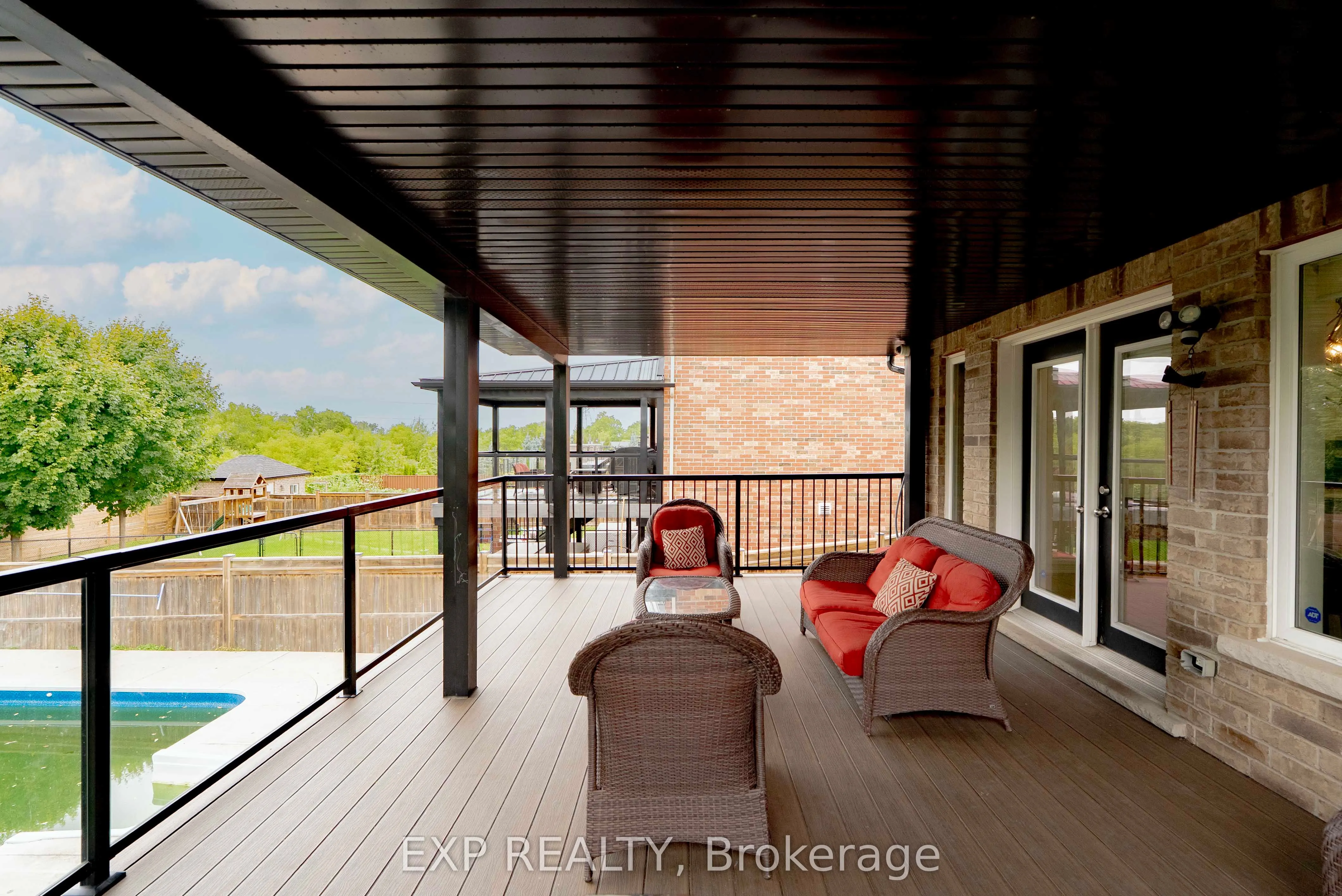 130 Kingsview Drive