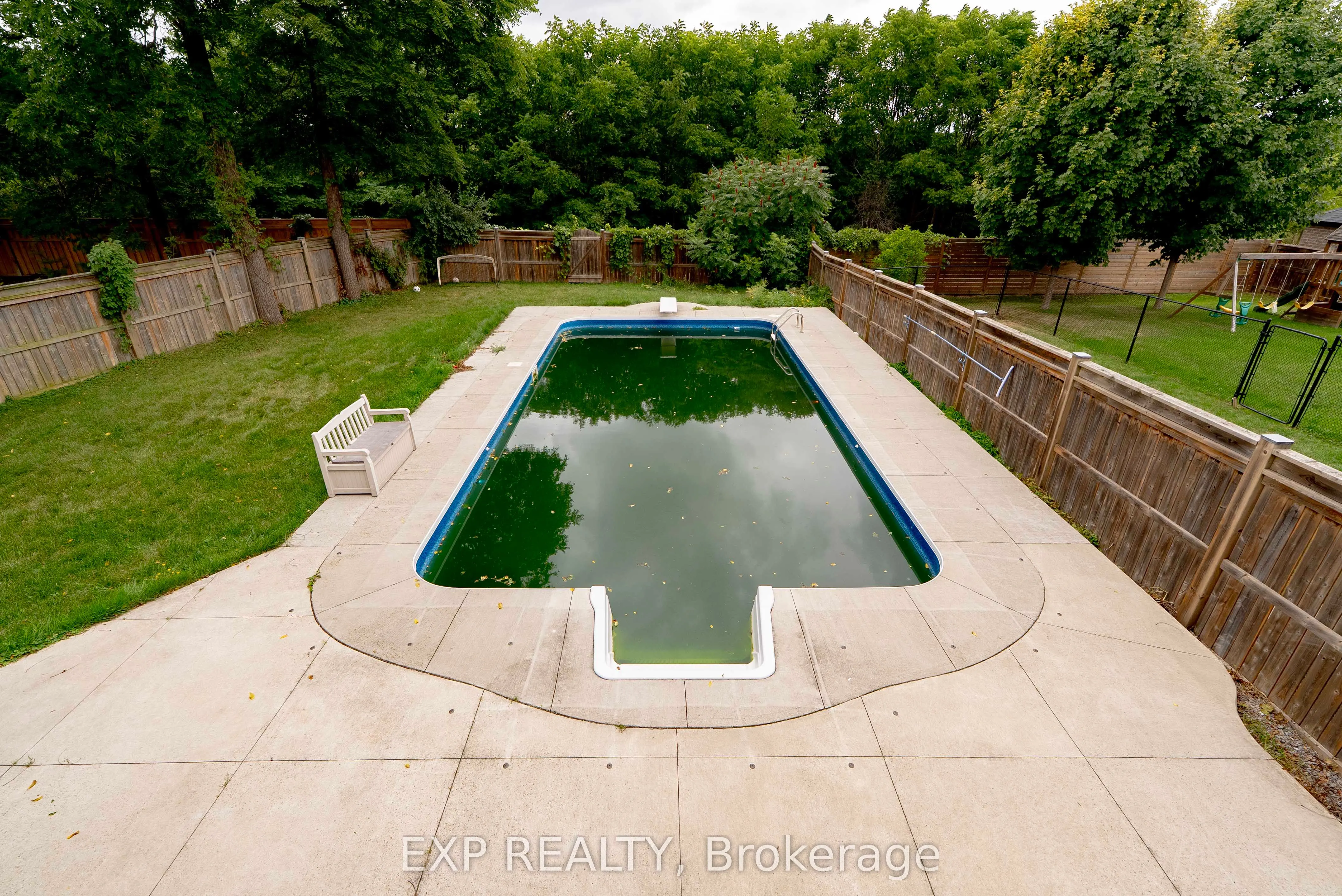 130 Kingsview Drive
