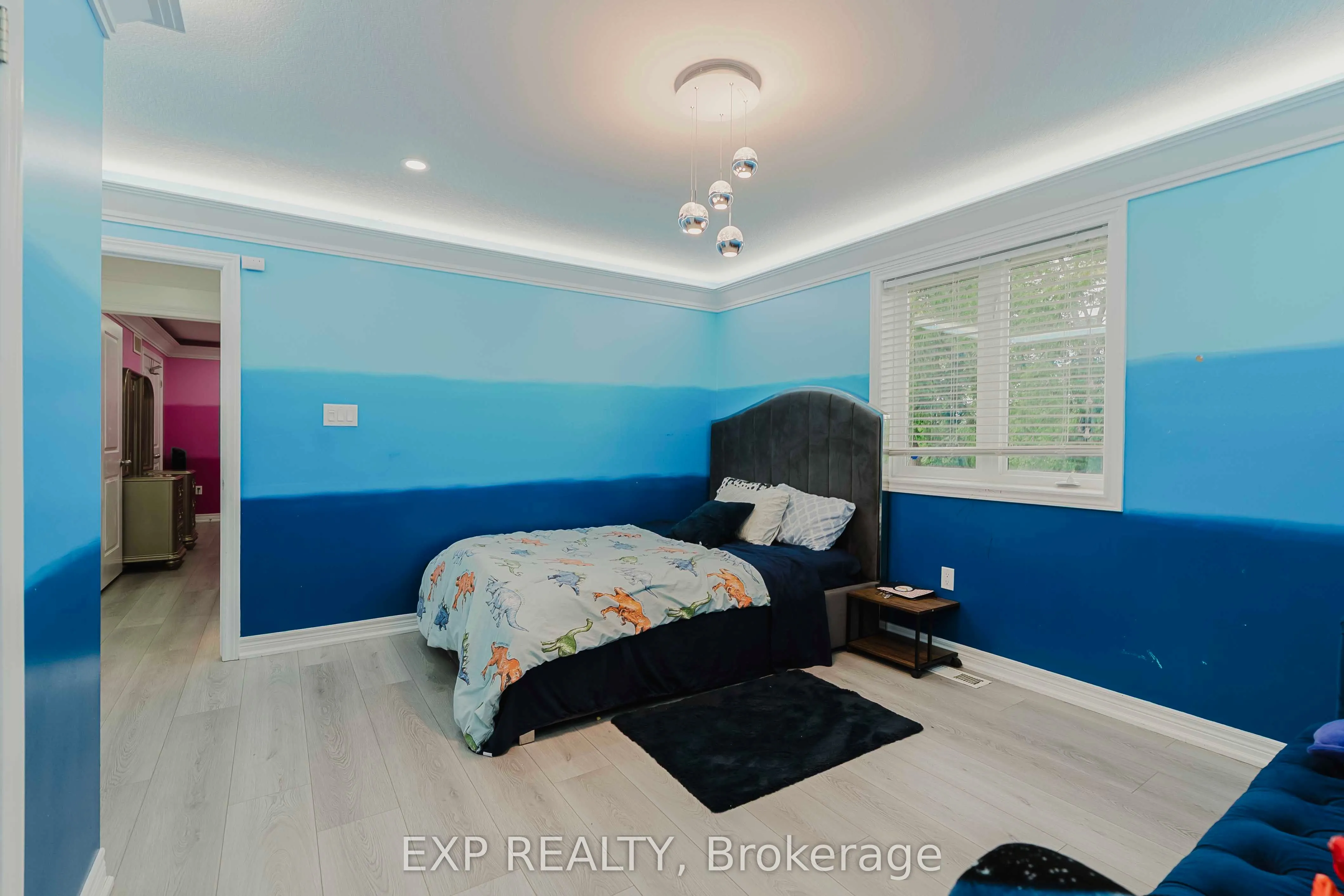 130 Kingsview Drive
