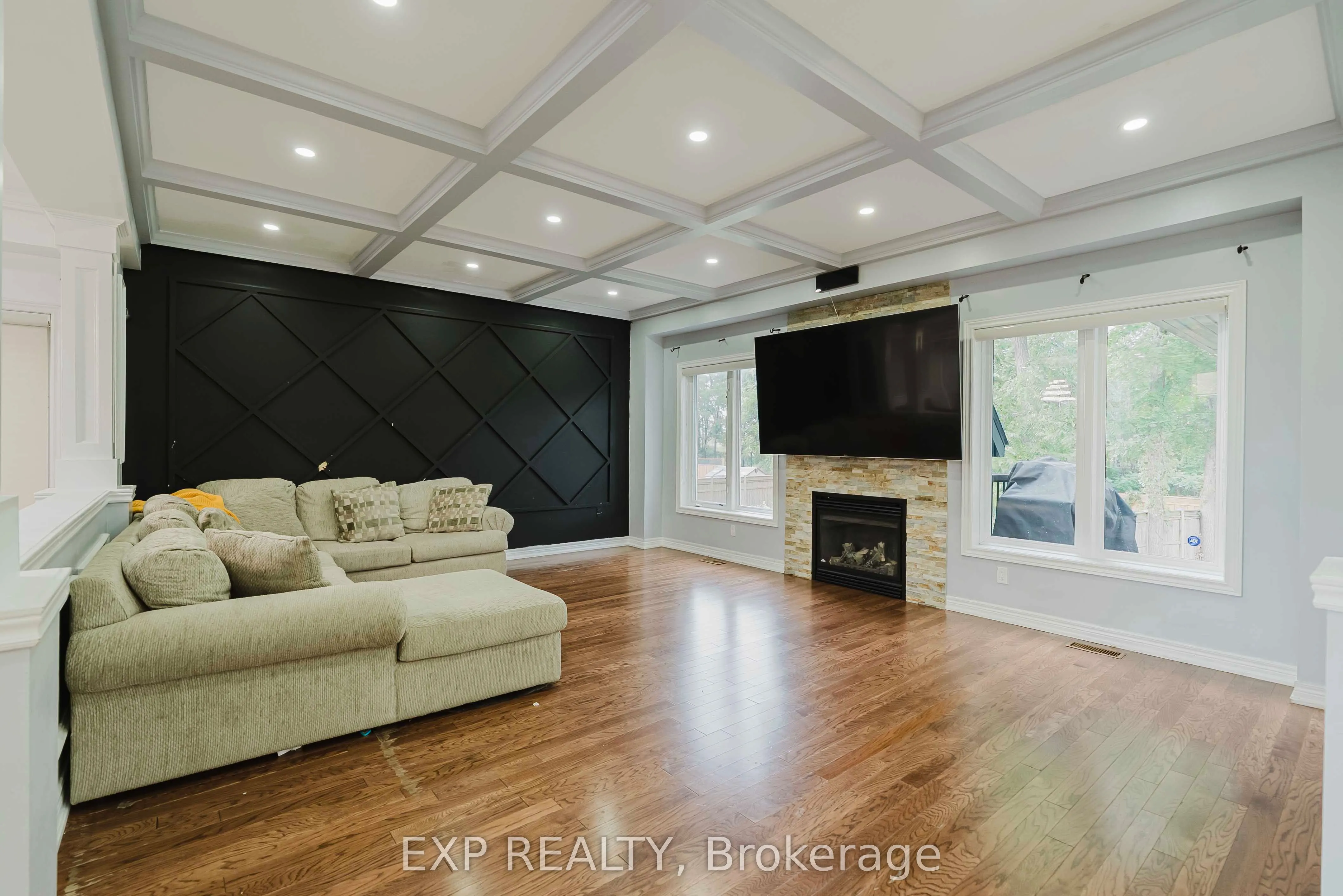 130 Kingsview Drive